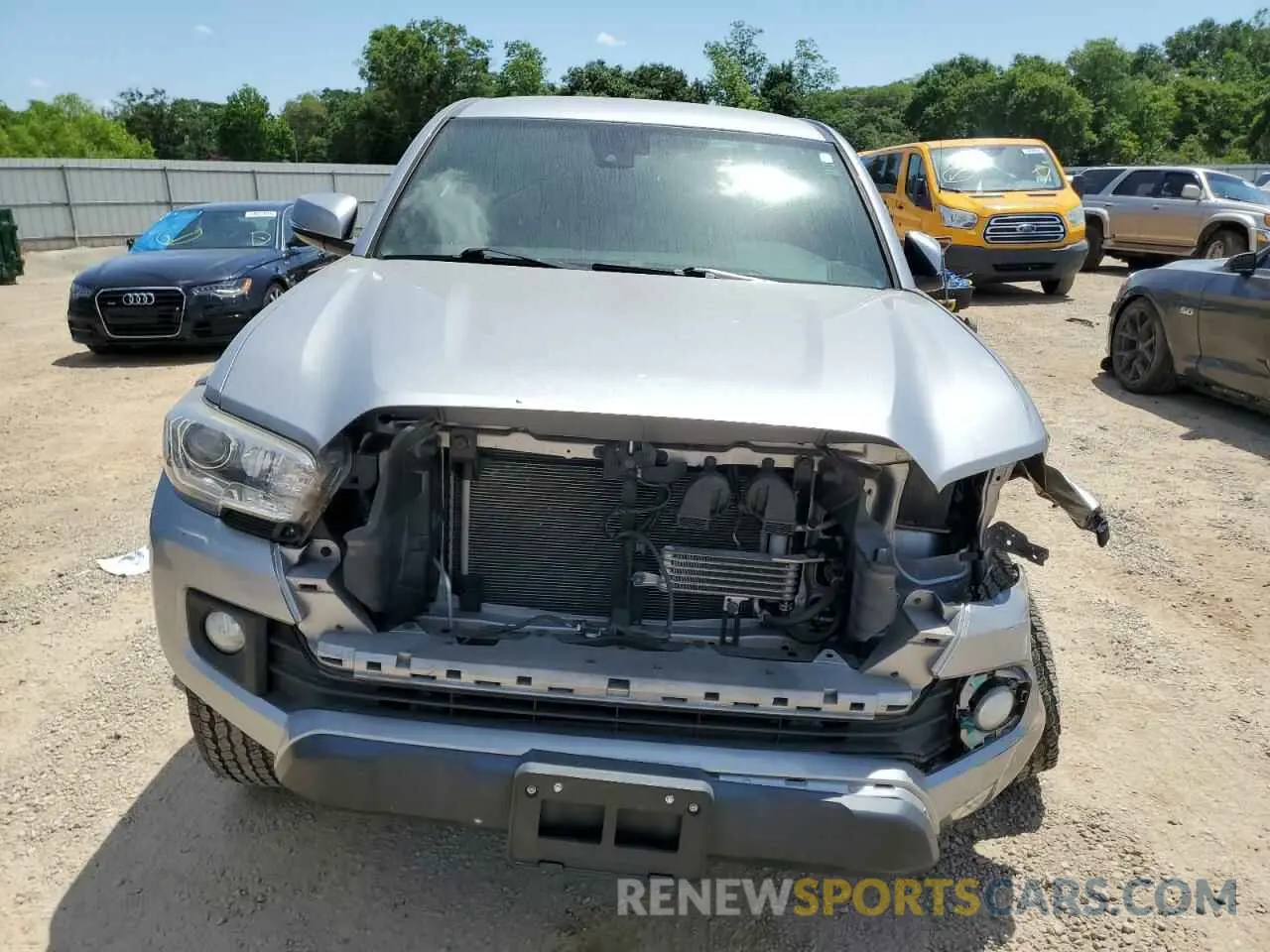 5 Photograph of a damaged car 3TMAZ5CN3KM113455 TOYOTA TACOMA 2019