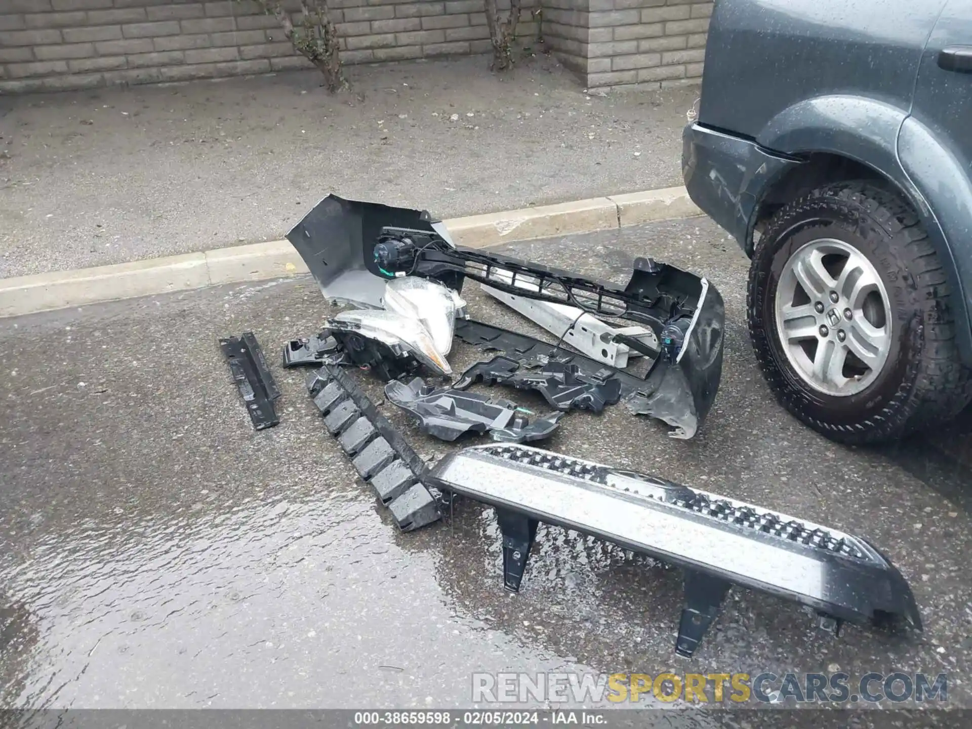 12 Photograph of a damaged car 3TMAZ5CN4KM097864 TOYOTA TACOMA 2019