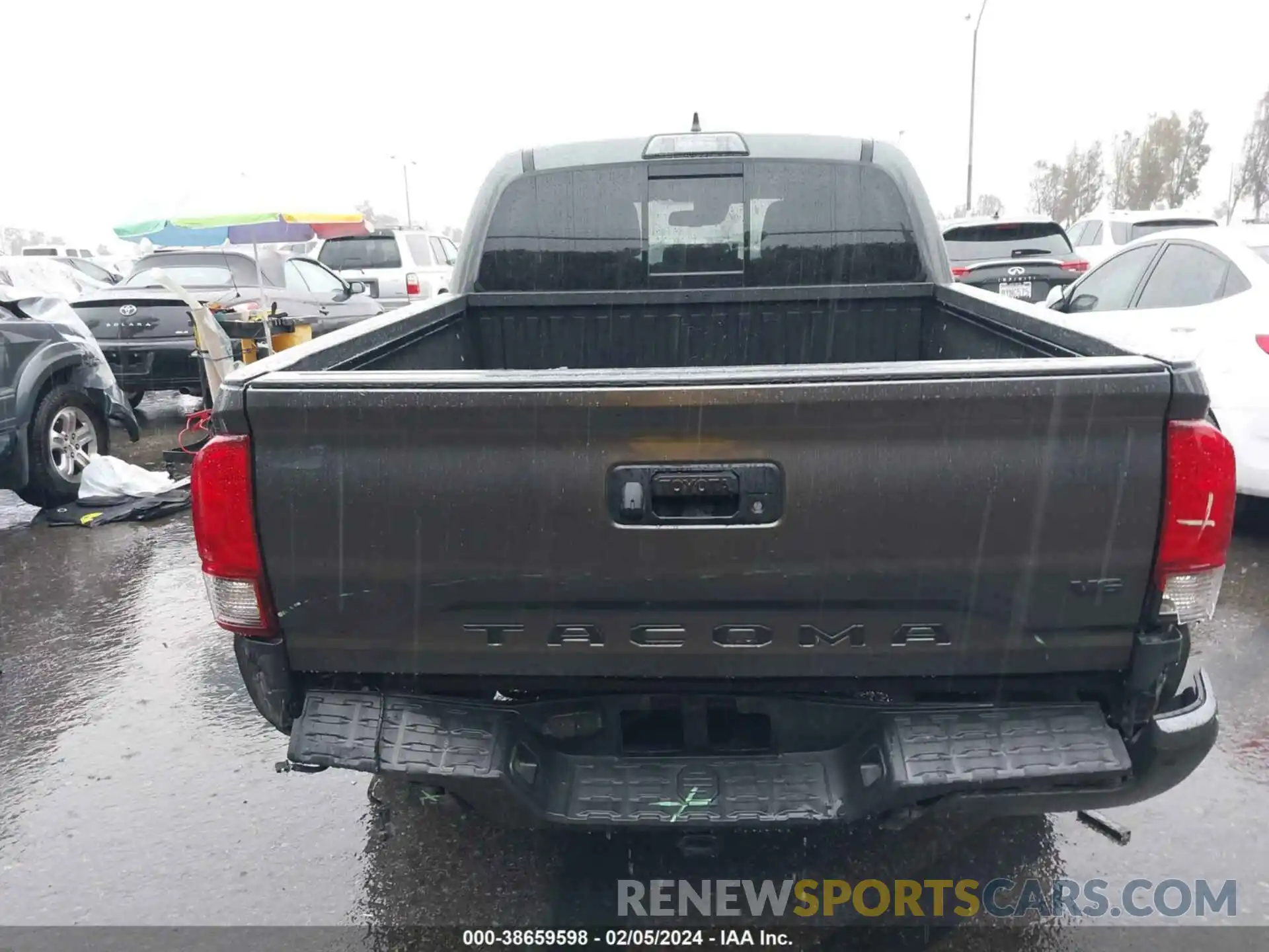 17 Photograph of a damaged car 3TMAZ5CN4KM097864 TOYOTA TACOMA 2019