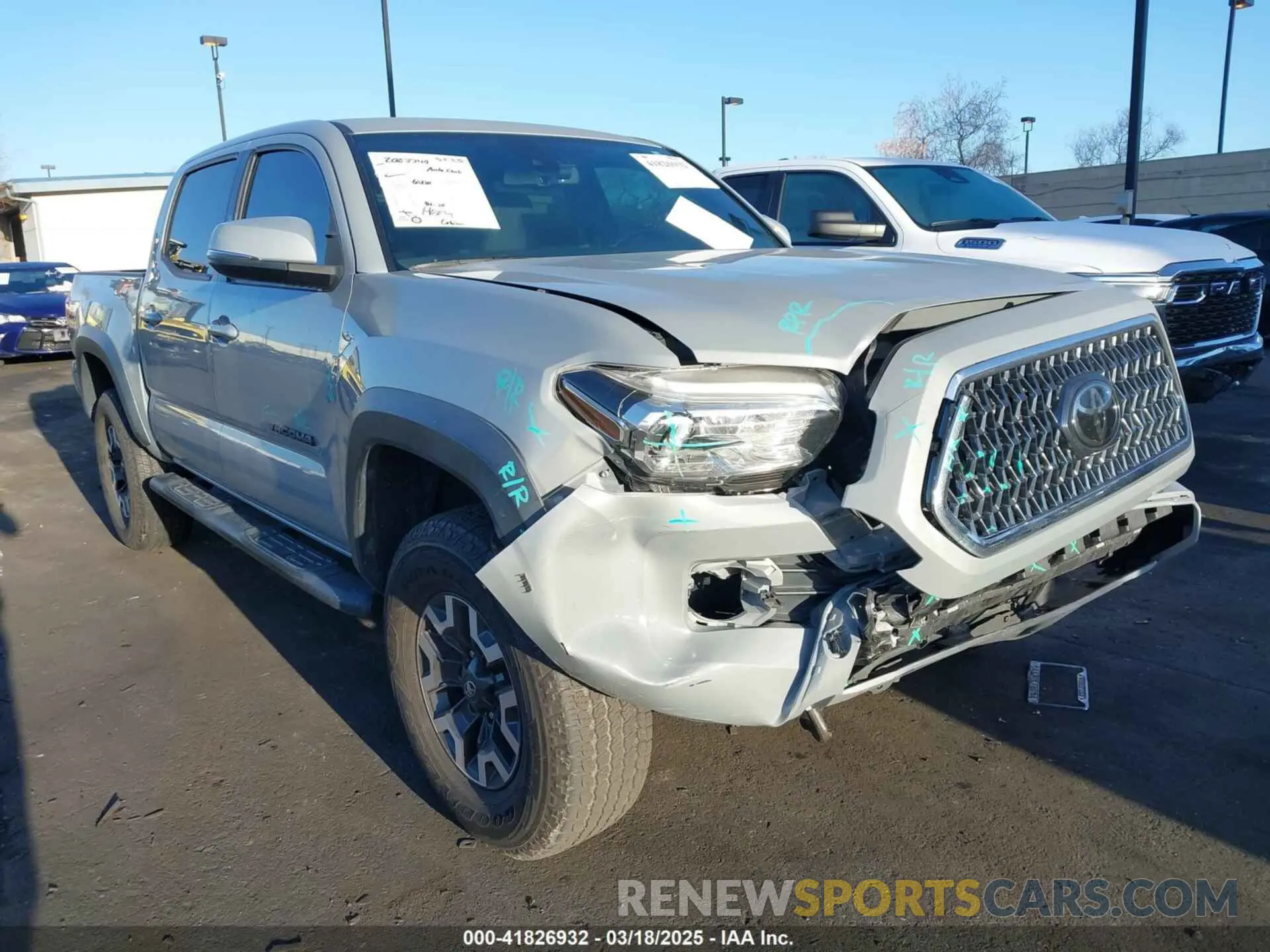 1 Photograph of a damaged car 3TMAZ5CN4KM102691 TOYOTA TACOMA 2019