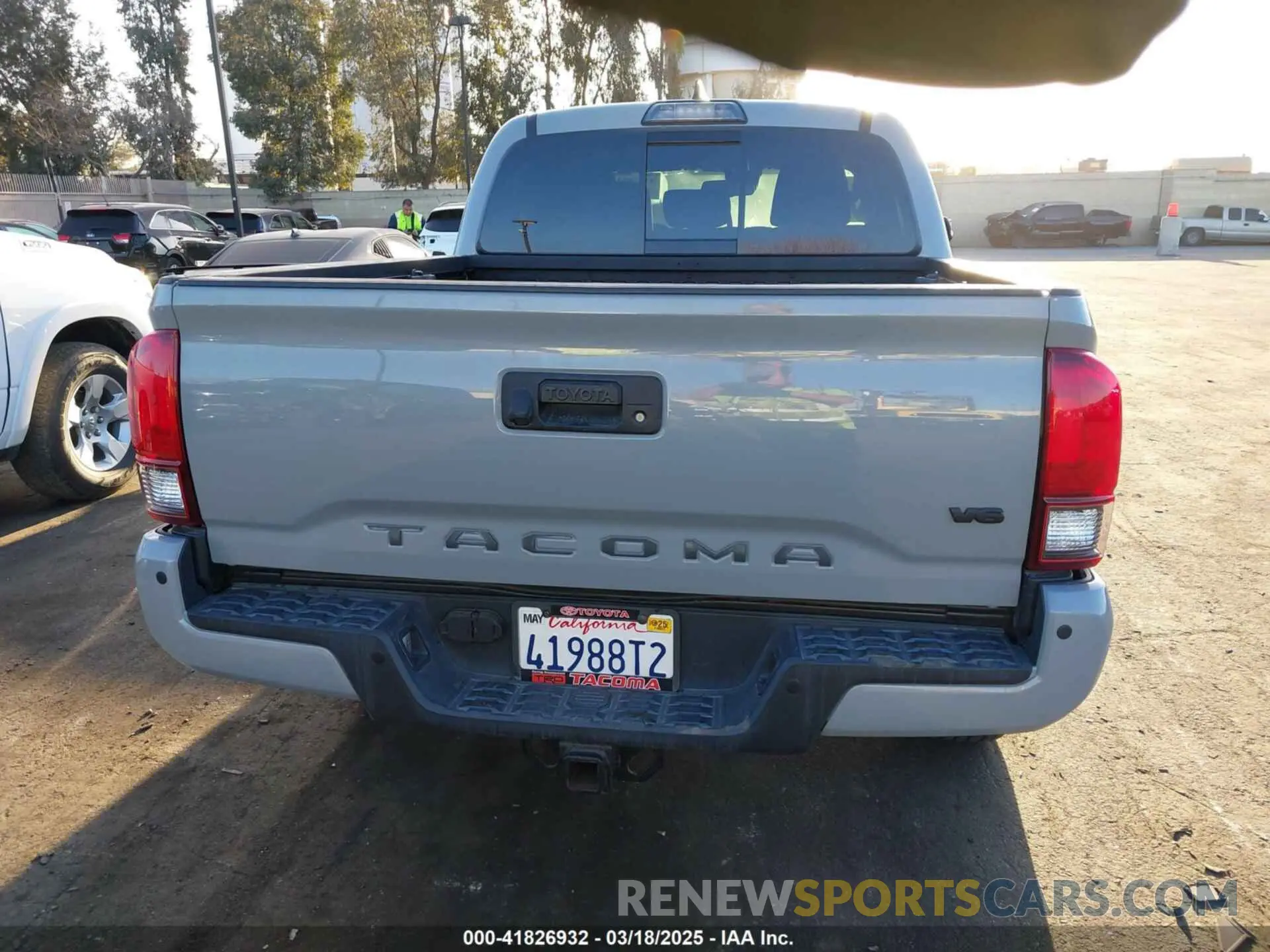 17 Photograph of a damaged car 3TMAZ5CN4KM102691 TOYOTA TACOMA 2019