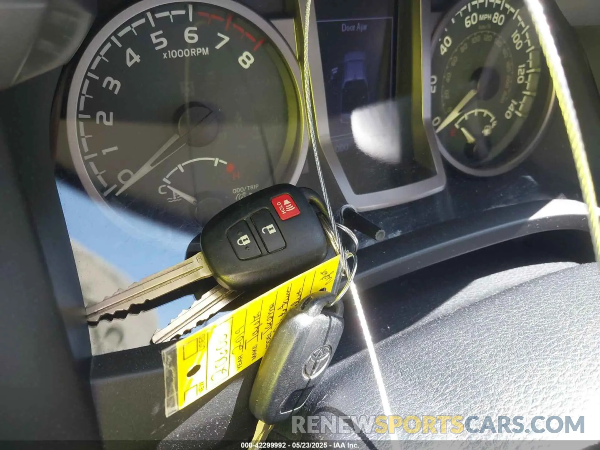 11 Photograph of a damaged car 3TMAZ5CN5KM081947 TOYOTA TACOMA 2019