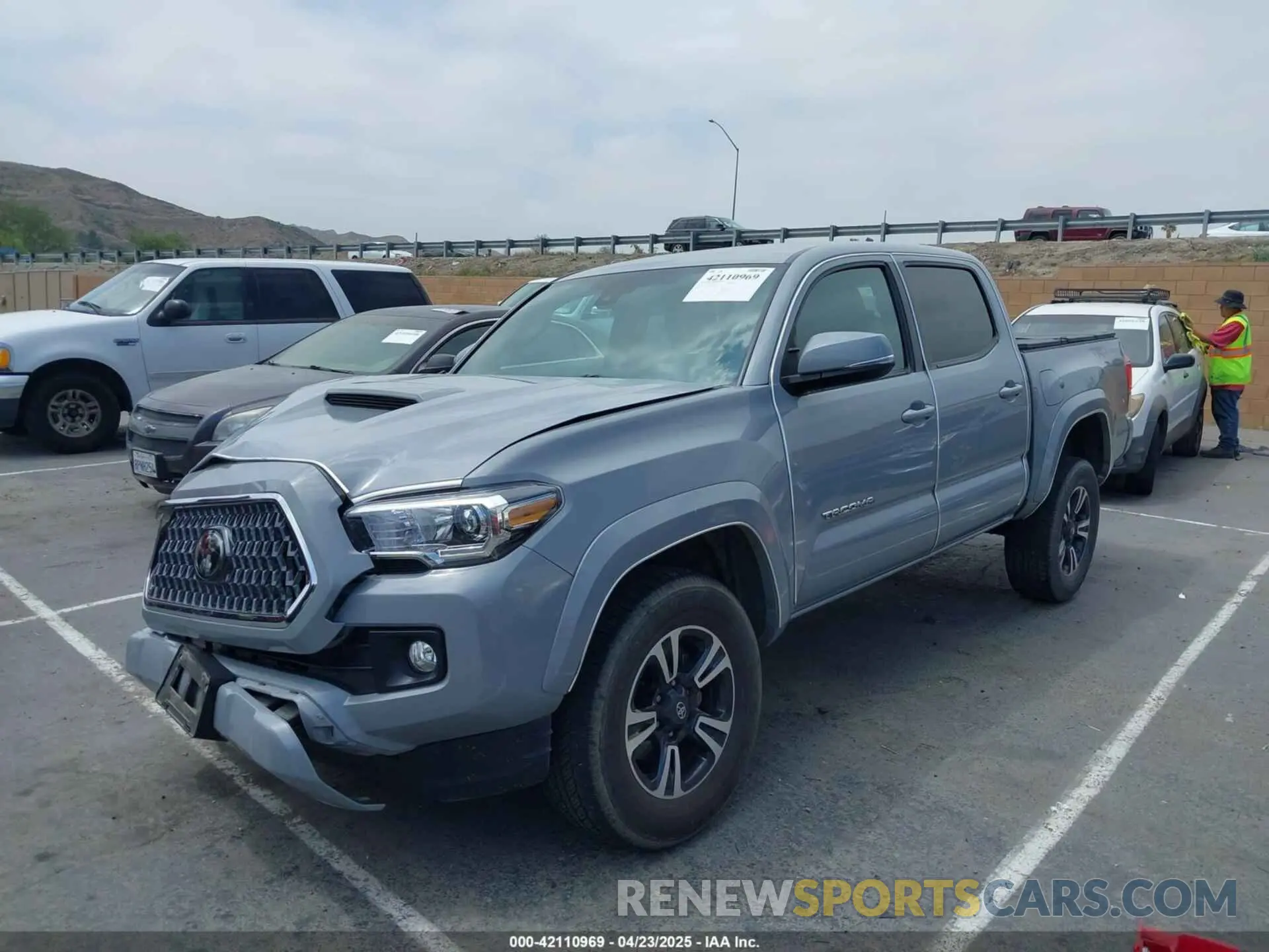 2 Photograph of a damaged car 3TMAZ5CN5KM097176 TOYOTA TACOMA 2019