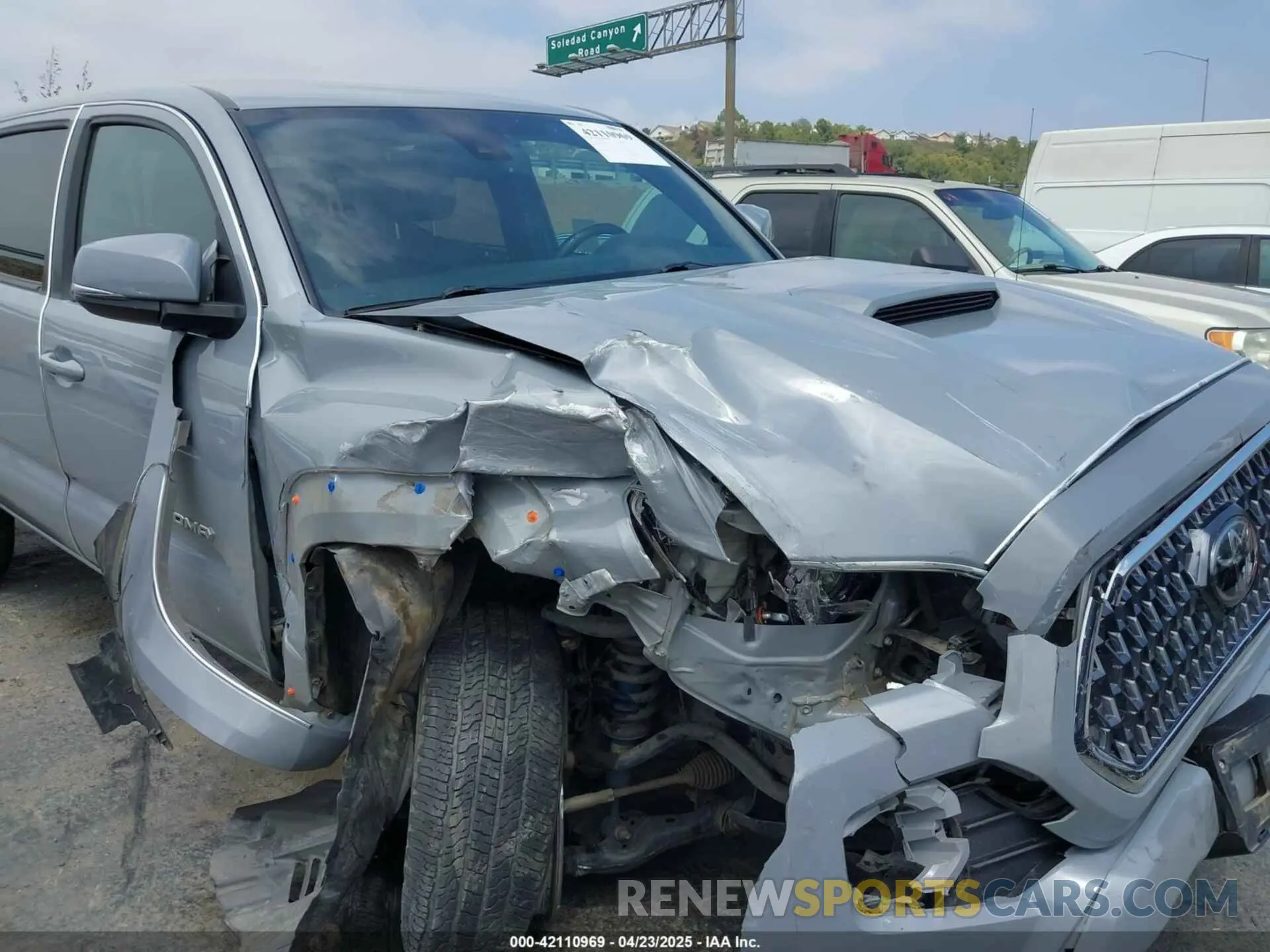 6 Photograph of a damaged car 3TMAZ5CN5KM097176 TOYOTA TACOMA 2019
