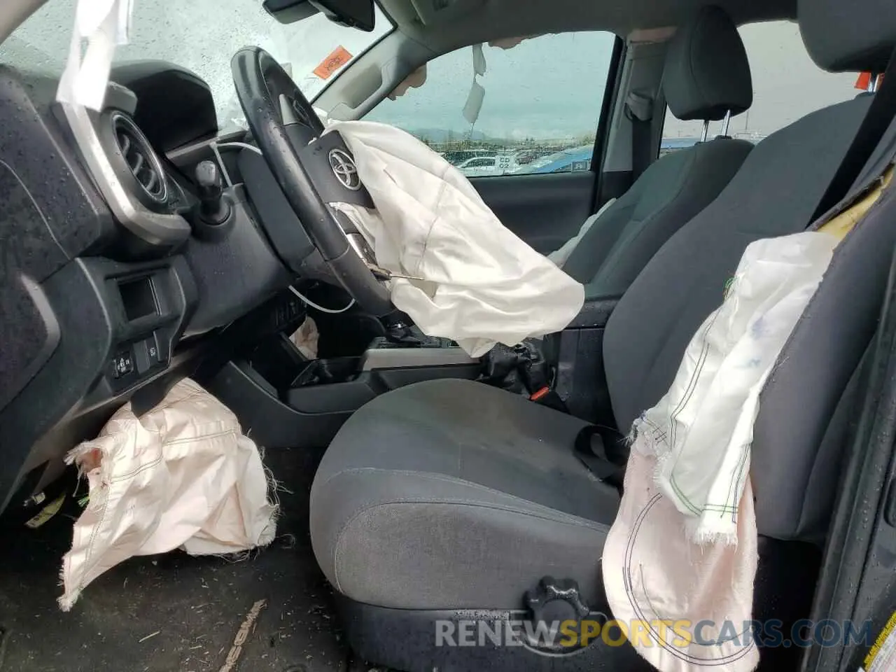 7 Photograph of a damaged car 3TMAZ5CN5KM102604 TOYOTA TACOMA 2019