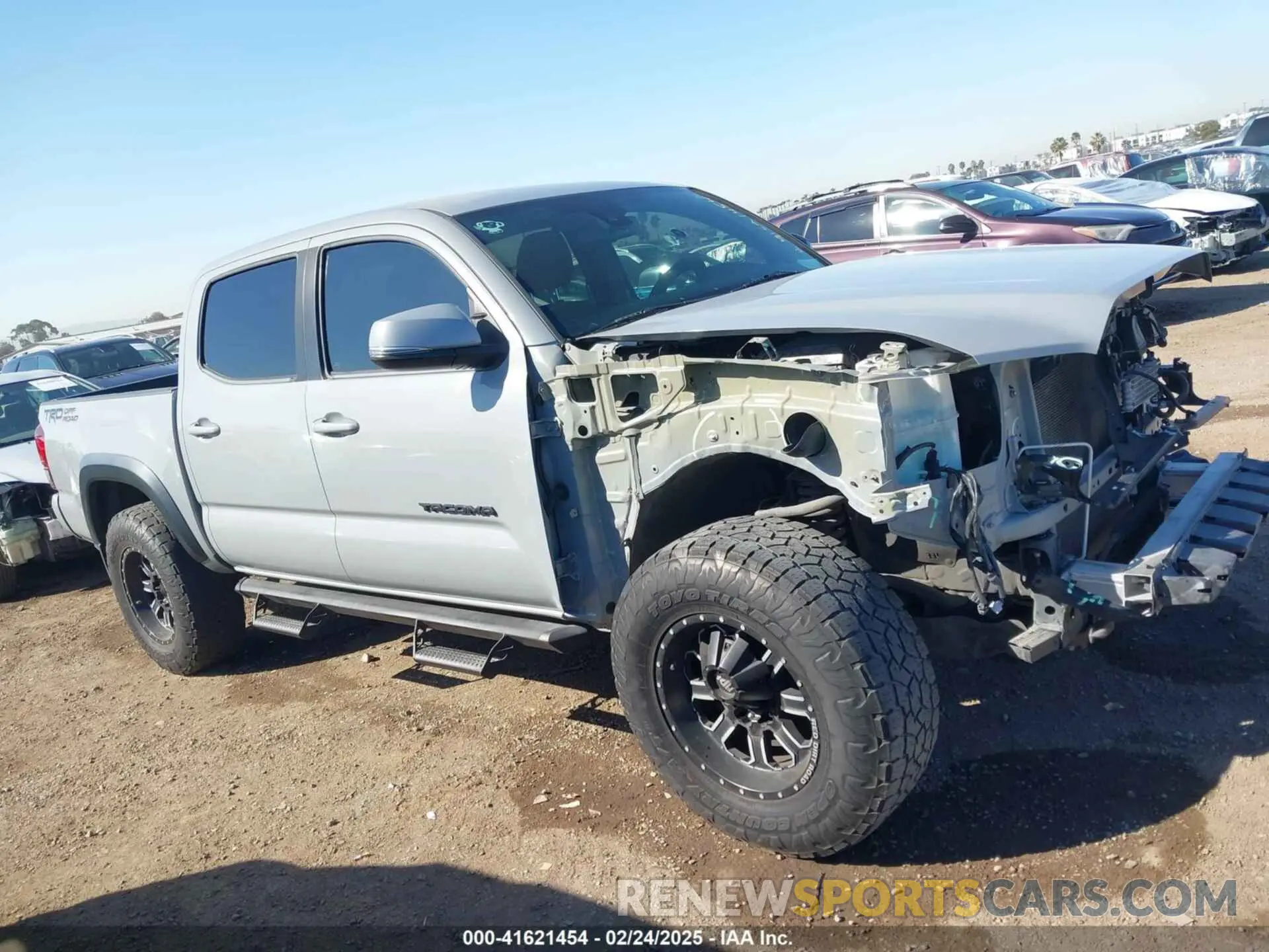 13 Photograph of a damaged car 3TMAZ5CN5KM103963 TOYOTA TACOMA 2019