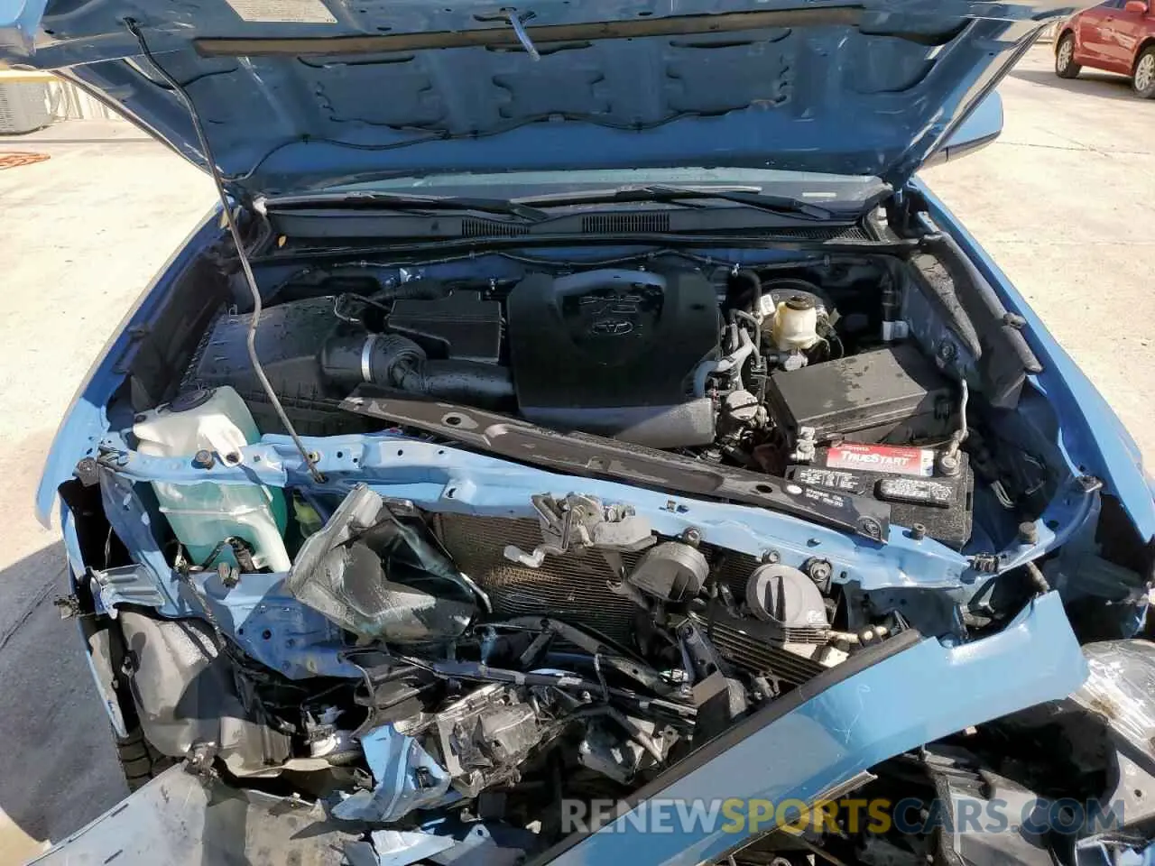 11 Photograph of a damaged car 3TMAZ5CN5KM104756 TOYOTA TACOMA 2019
