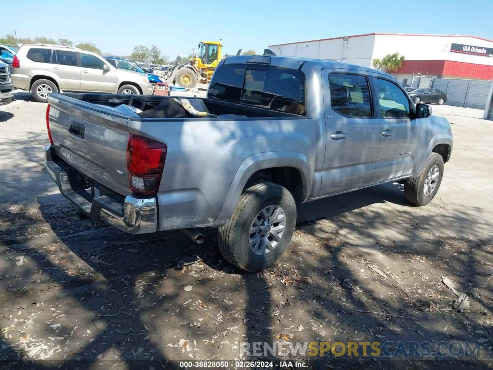 4 Photograph of a damaged car 3TMAZ5CN5KM111139 TOYOTA TACOMA 2019