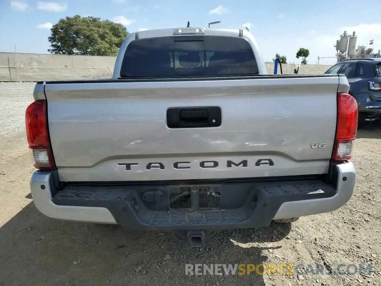 6 Photograph of a damaged car 3TMAZ5CN6KM089801 TOYOTA TACOMA 2019