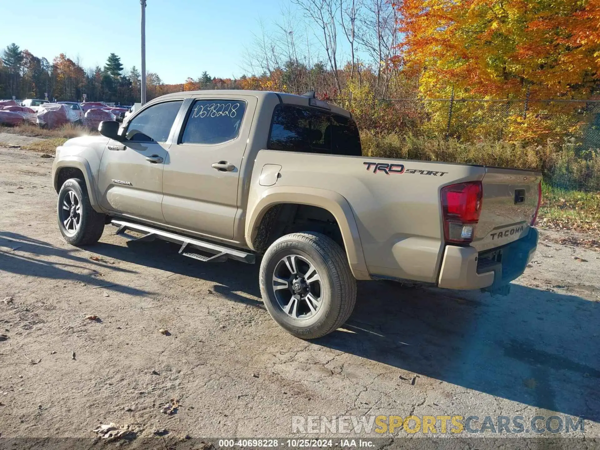 3 Photograph of a damaged car 3TMAZ5CN6KM095694 TOYOTA TACOMA 2019