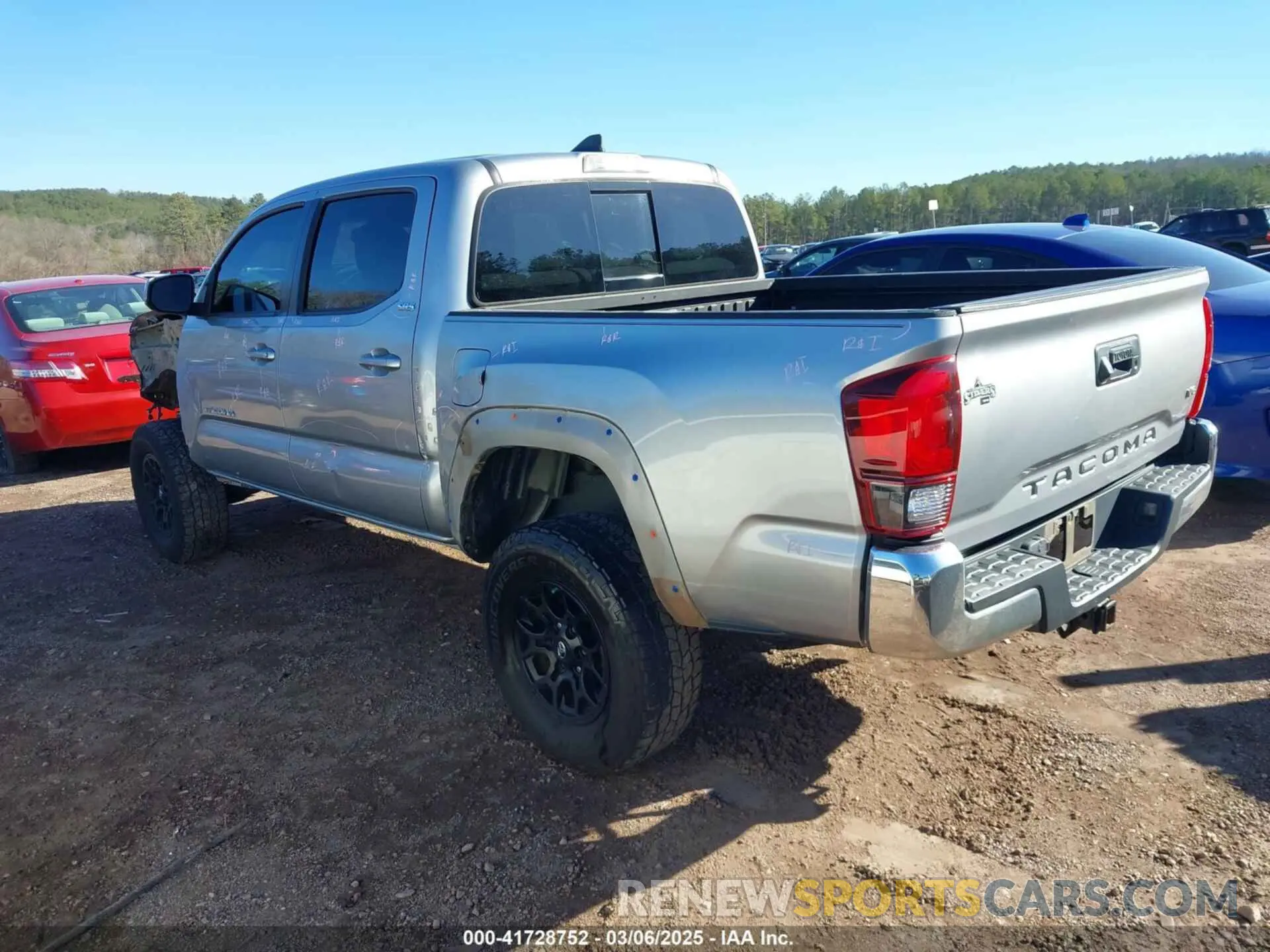 3 Photograph of a damaged car 3TMAZ5CN6KM099700 TOYOTA TACOMA 2019