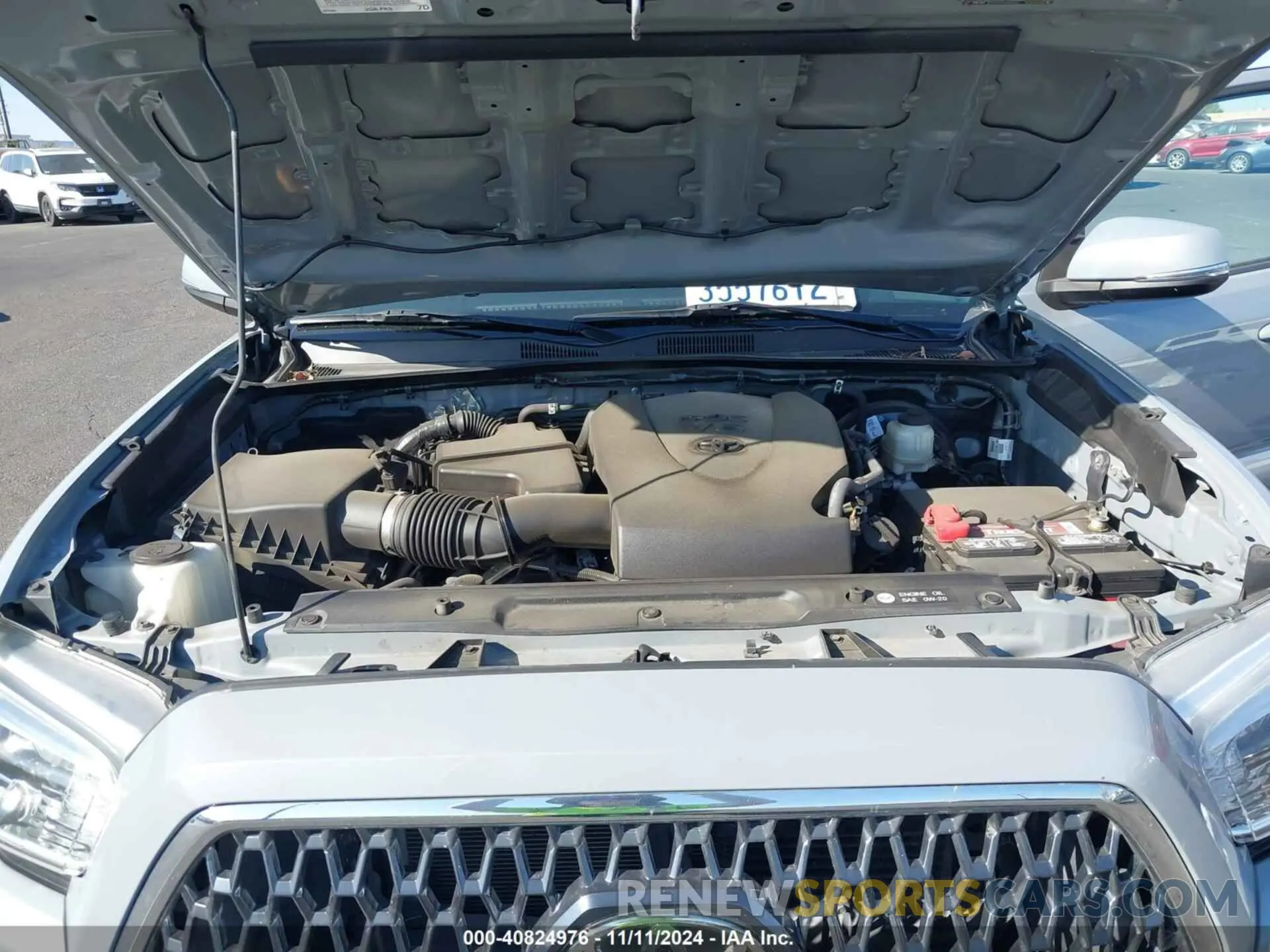 10 Photograph of a damaged car 3TMAZ5CN6KM101395 TOYOTA TACOMA 2019