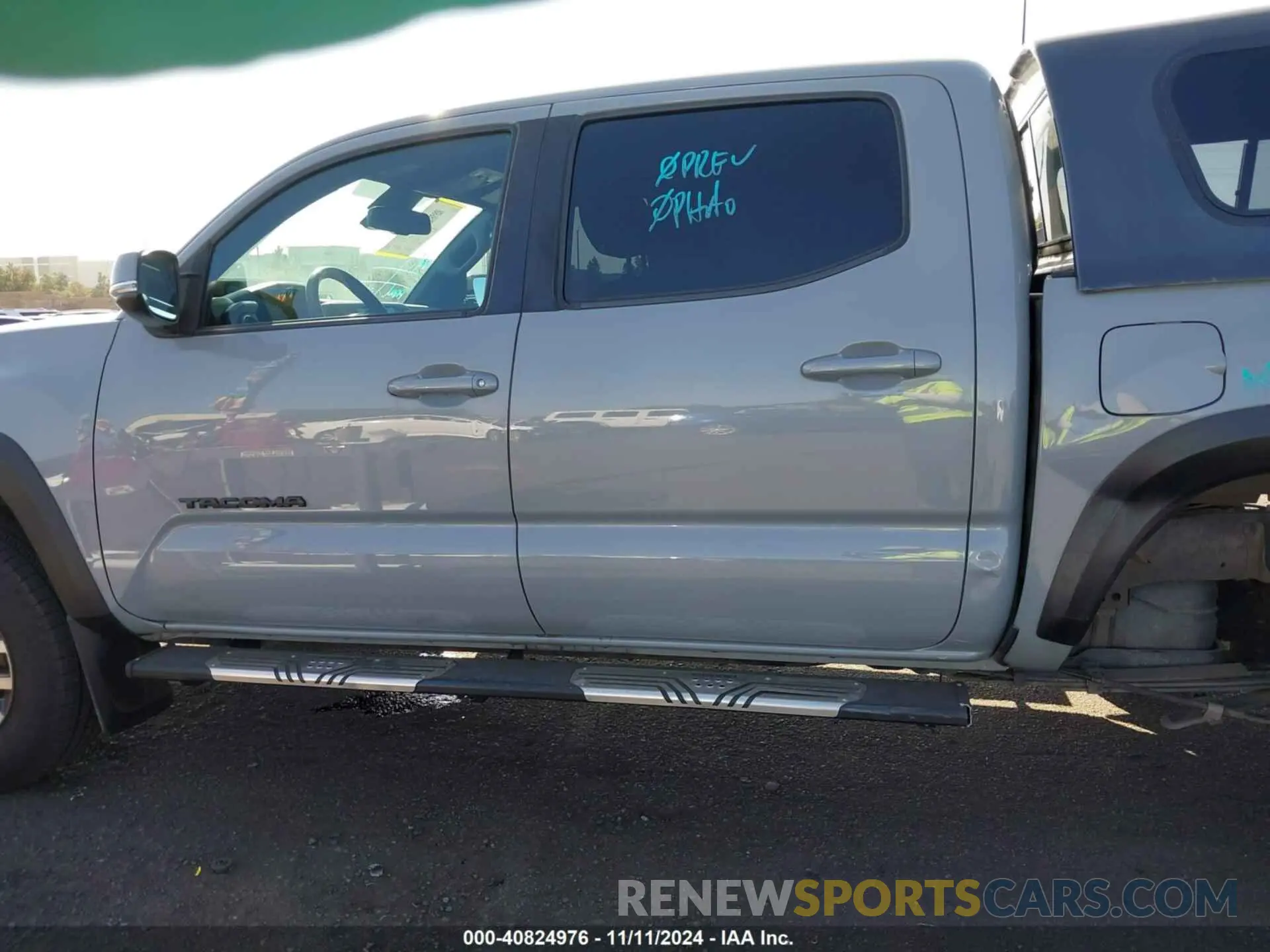 14 Photograph of a damaged car 3TMAZ5CN6KM101395 TOYOTA TACOMA 2019