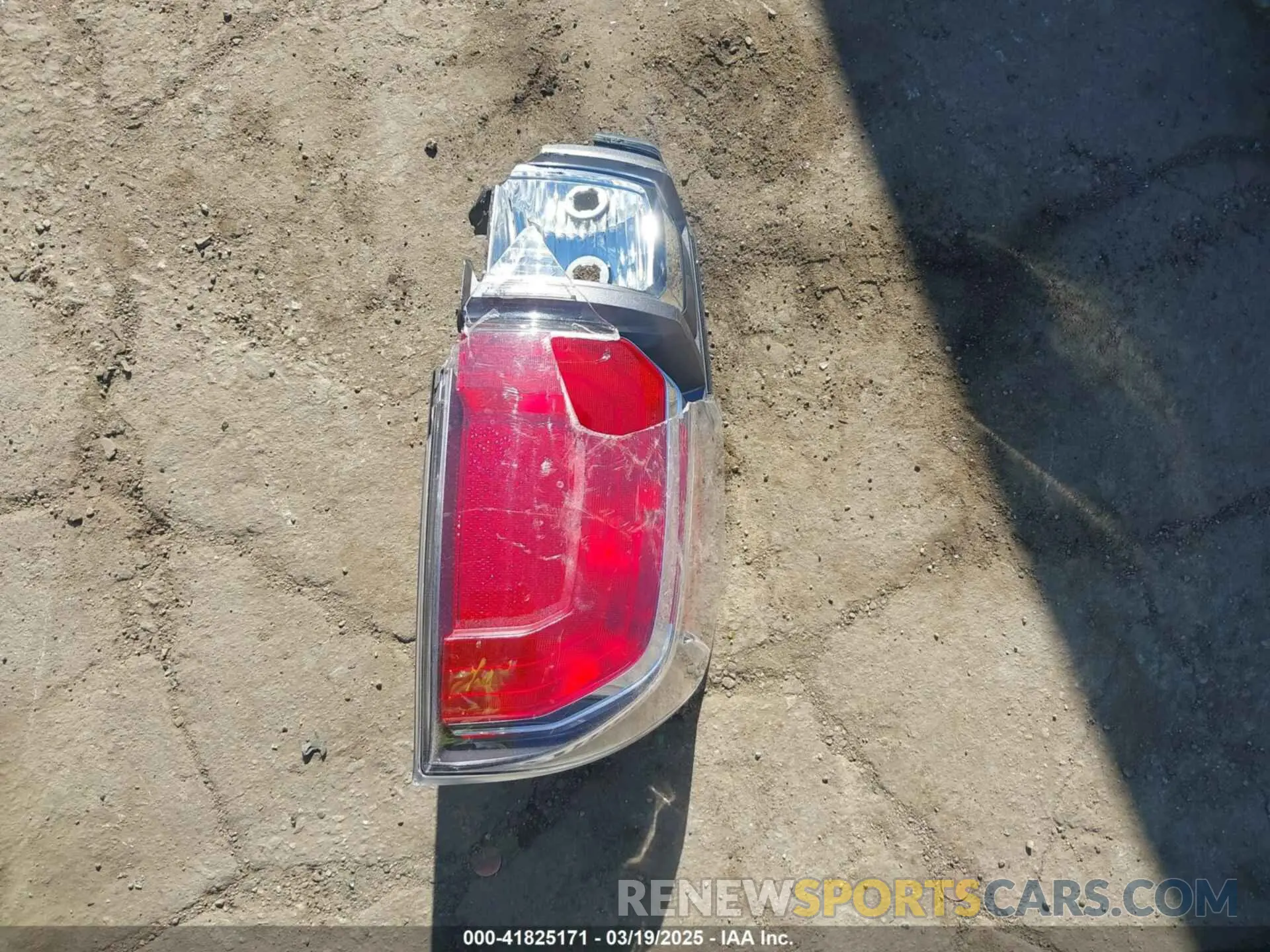 12 Photograph of a damaged car 3TMAZ5CN6KM105771 TOYOTA TACOMA 2019