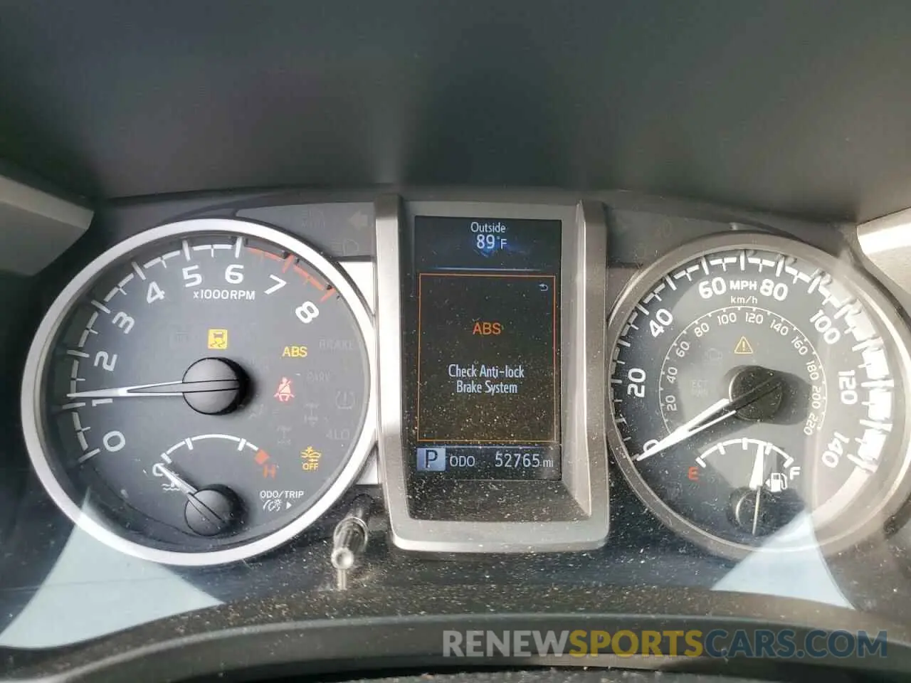 9 Photograph of a damaged car 3TMAZ5CN6KM106662 TOYOTA TACOMA 2019