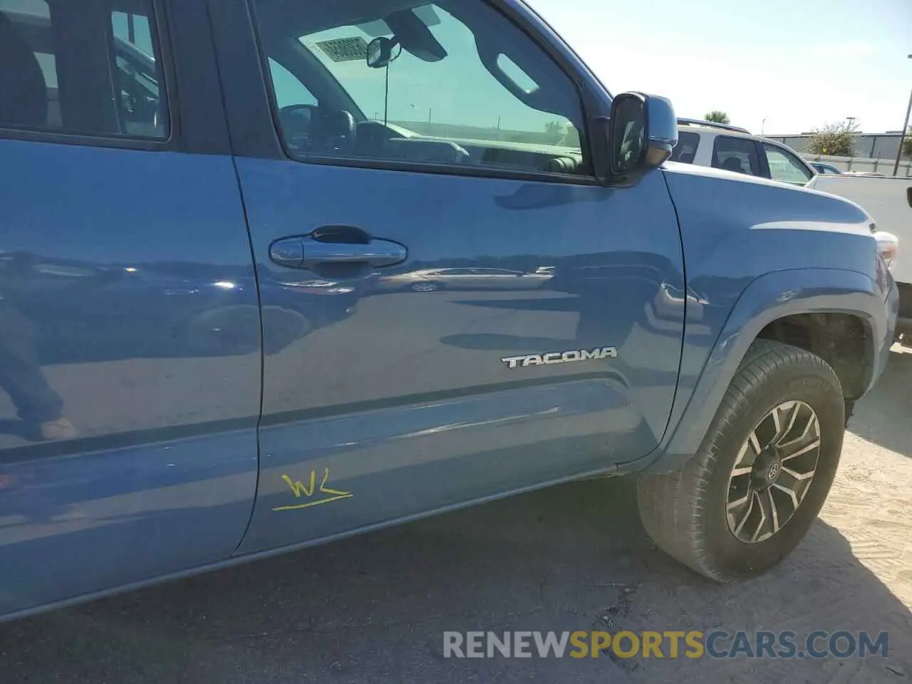 12 Photograph of a damaged car 3TMAZ5CN6KM112381 TOYOTA TACOMA 2019