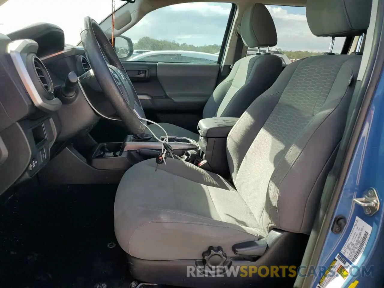 7 Photograph of a damaged car 3TMAZ5CN6KM112381 TOYOTA TACOMA 2019