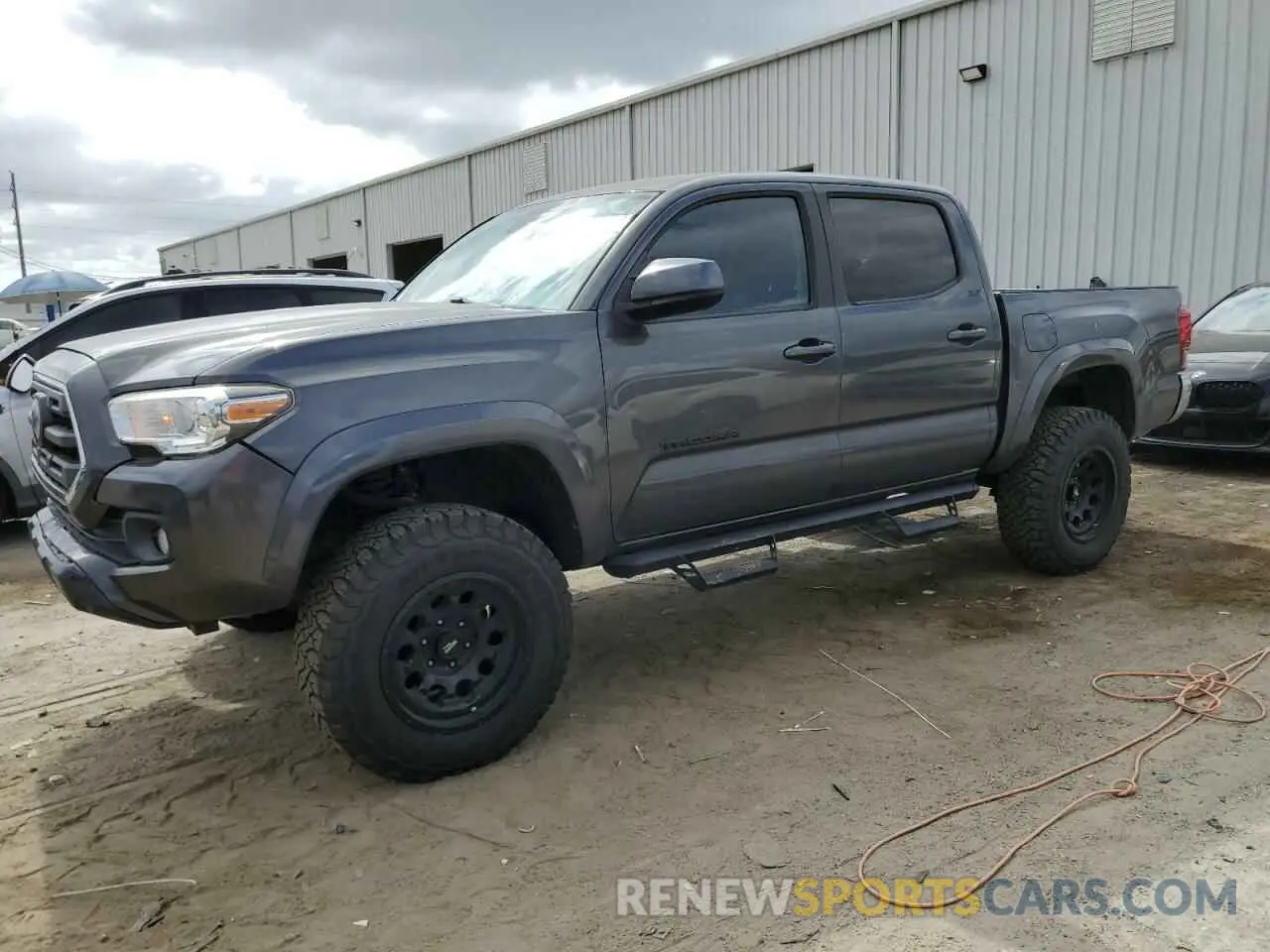 1 Photograph of a damaged car 3TMAZ5CN7KM082324 TOYOTA TACOMA 2019
