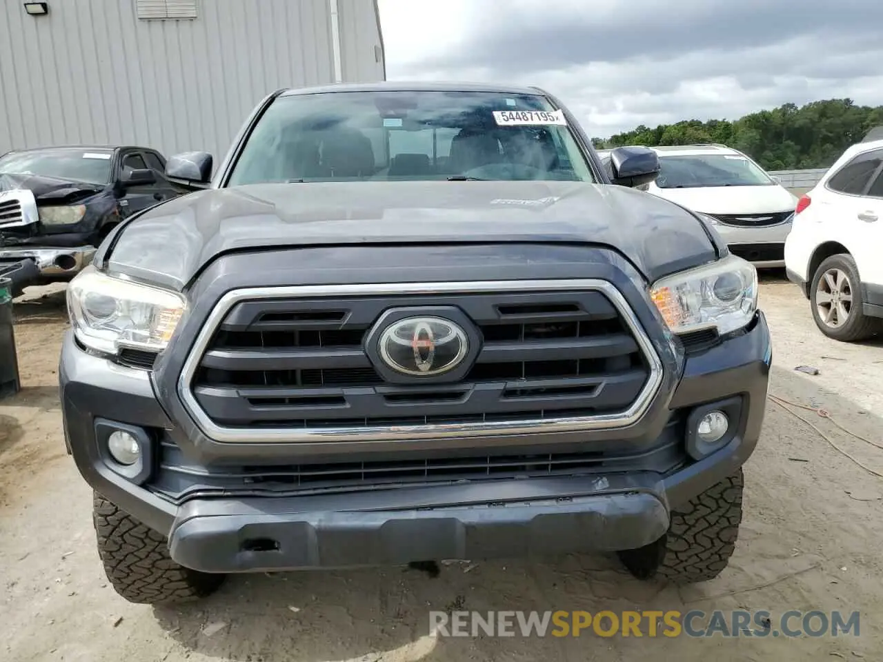 5 Photograph of a damaged car 3TMAZ5CN7KM082324 TOYOTA TACOMA 2019