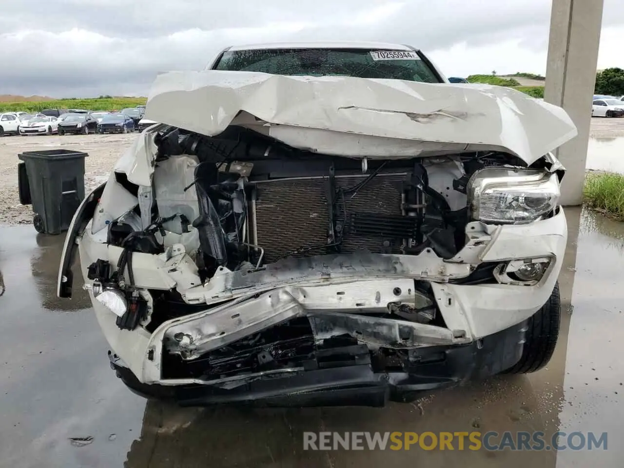 5 Photograph of a damaged car 3TMAZ5CN7KM085711 TOYOTA TACOMA 2019