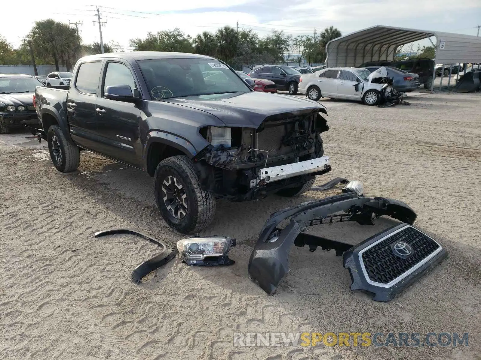 1 Photograph of a damaged car 3TMAZ5CN7KM090648 TOYOTA TACOMA 2019