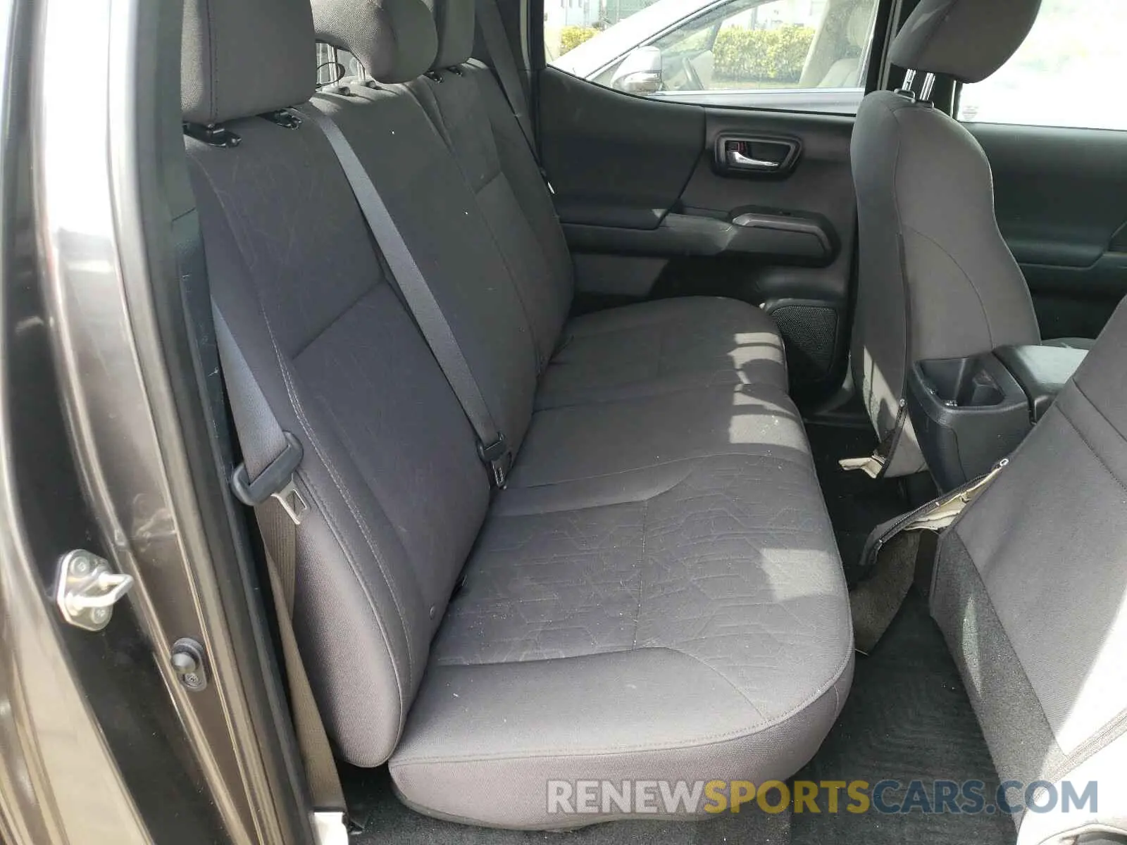 6 Photograph of a damaged car 3TMAZ5CN7KM090648 TOYOTA TACOMA 2019
