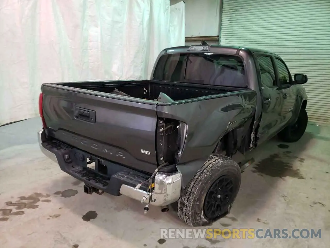 4 Photograph of a damaged car 3TMAZ5CN7KM103589 TOYOTA TACOMA 2019