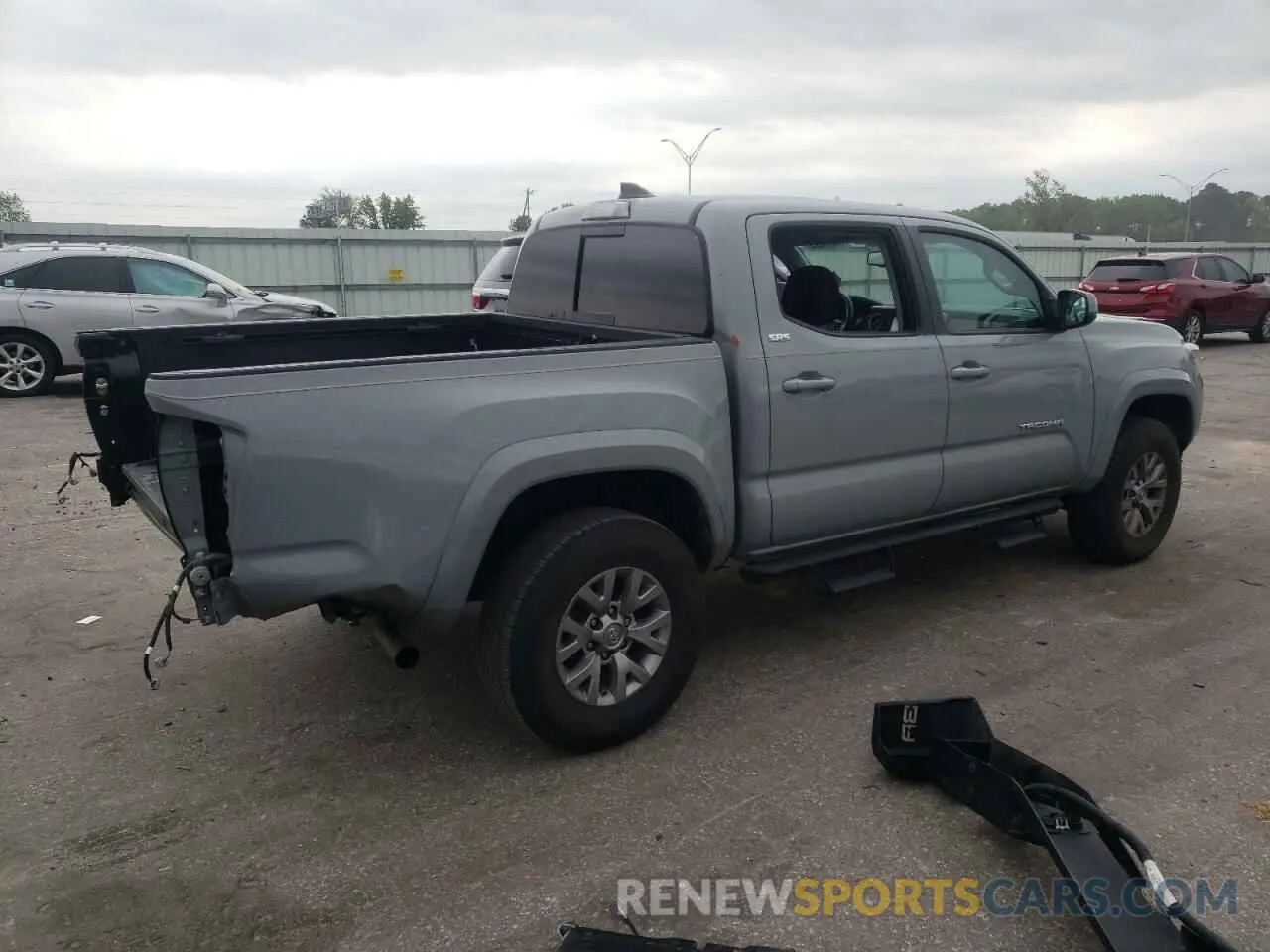 3 Photograph of a damaged car 3TMAZ5CN7KM105679 TOYOTA TACOMA 2019