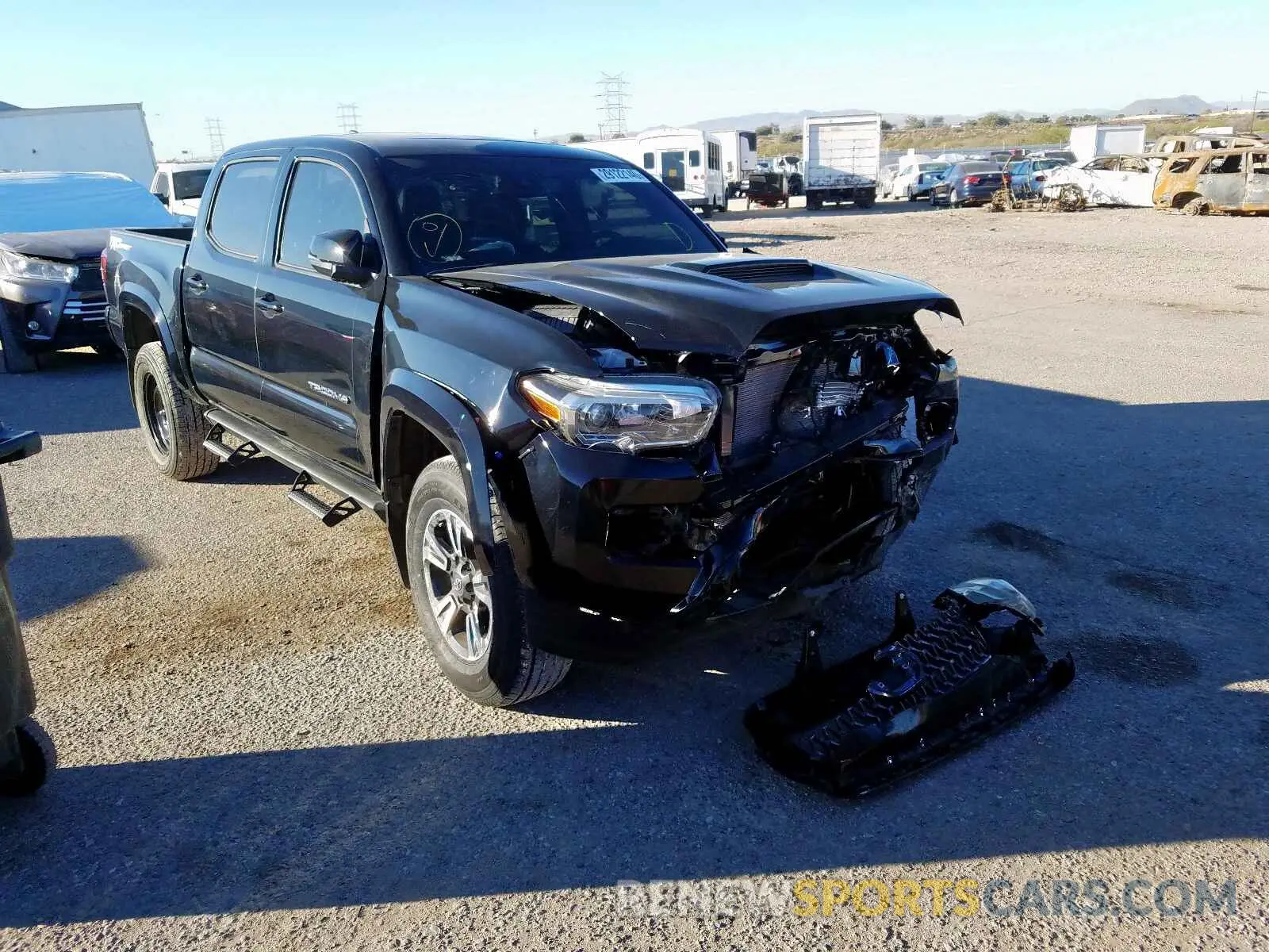 1 Photograph of a damaged car 3TMAZ5CN7KM106993 TOYOTA TACOMA 2019