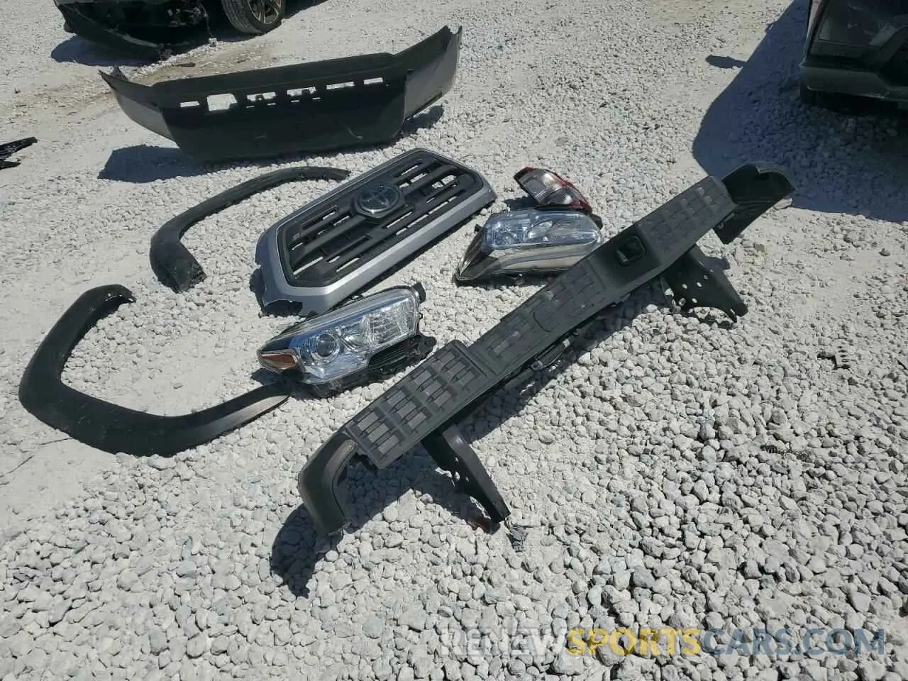 14 Photograph of a damaged car 3TMAZ5CN7KM108145 TOYOTA TACOMA 2019