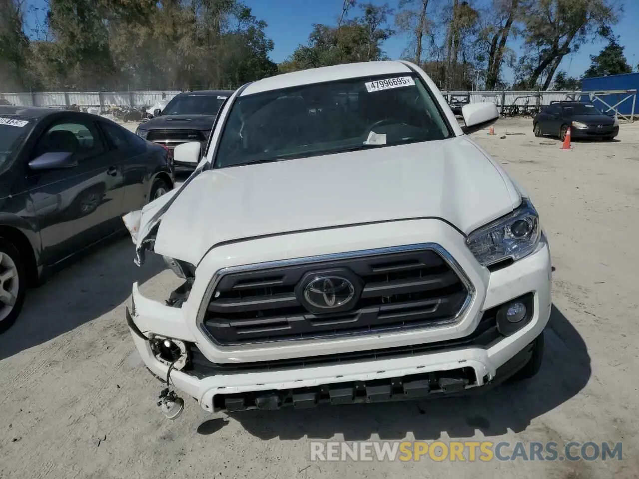 5 Photograph of a damaged car 3TMAZ5CN7KM109697 TOYOTA TACOMA 2019