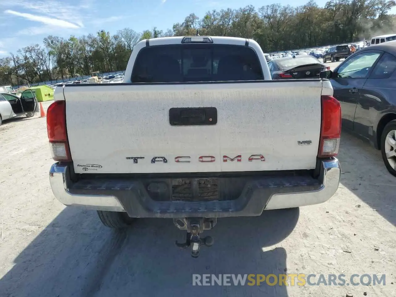 6 Photograph of a damaged car 3TMAZ5CN7KM109697 TOYOTA TACOMA 2019