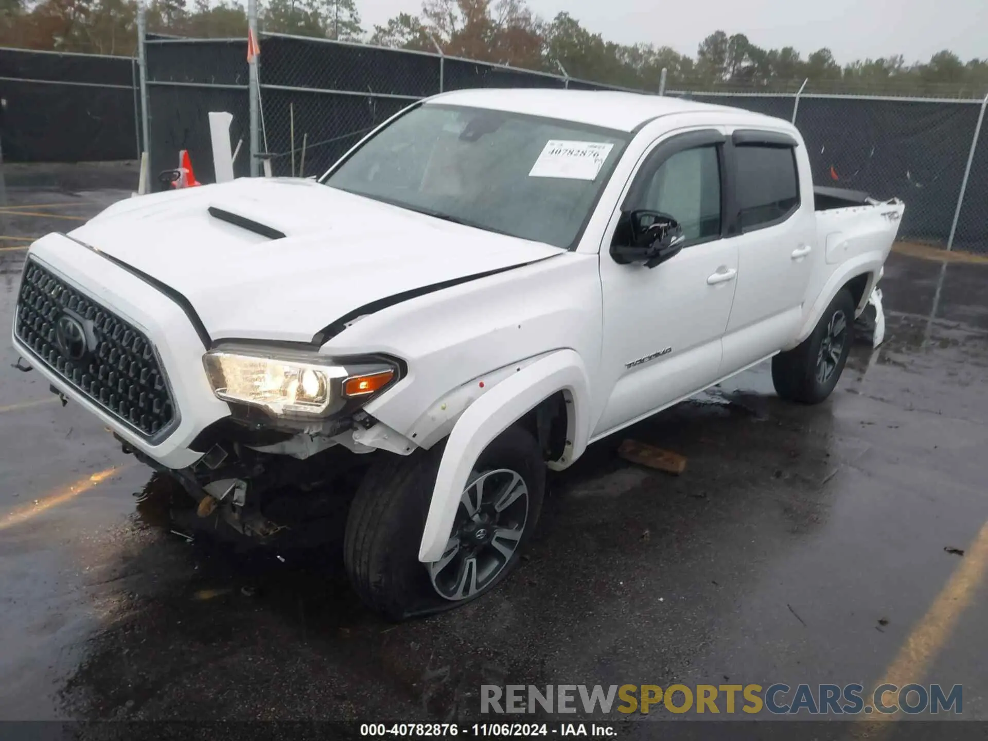 2 Photograph of a damaged car 3TMAZ5CN8KM100118 TOYOTA TACOMA 2019