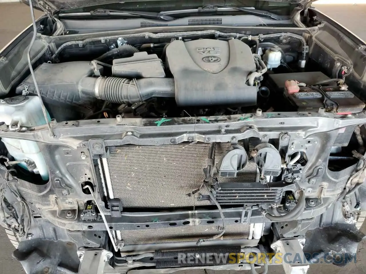 11 Photograph of a damaged car 3TMAZ5CN8KM100992 TOYOTA TACOMA 2019