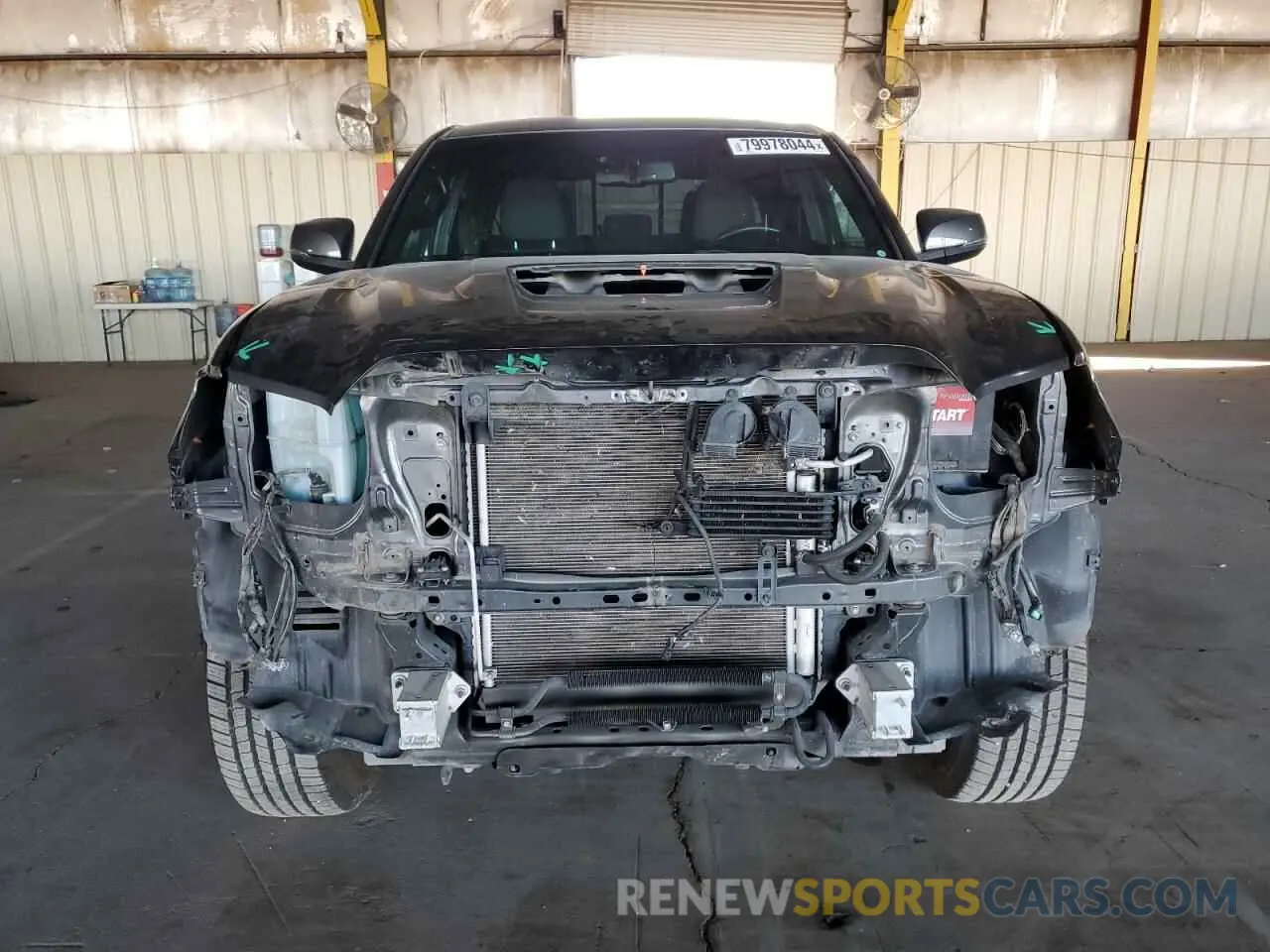 5 Photograph of a damaged car 3TMAZ5CN8KM100992 TOYOTA TACOMA 2019