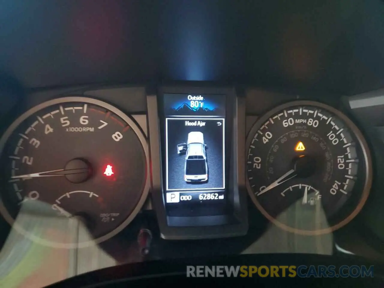 9 Photograph of a damaged car 3TMAZ5CN8KM100992 TOYOTA TACOMA 2019