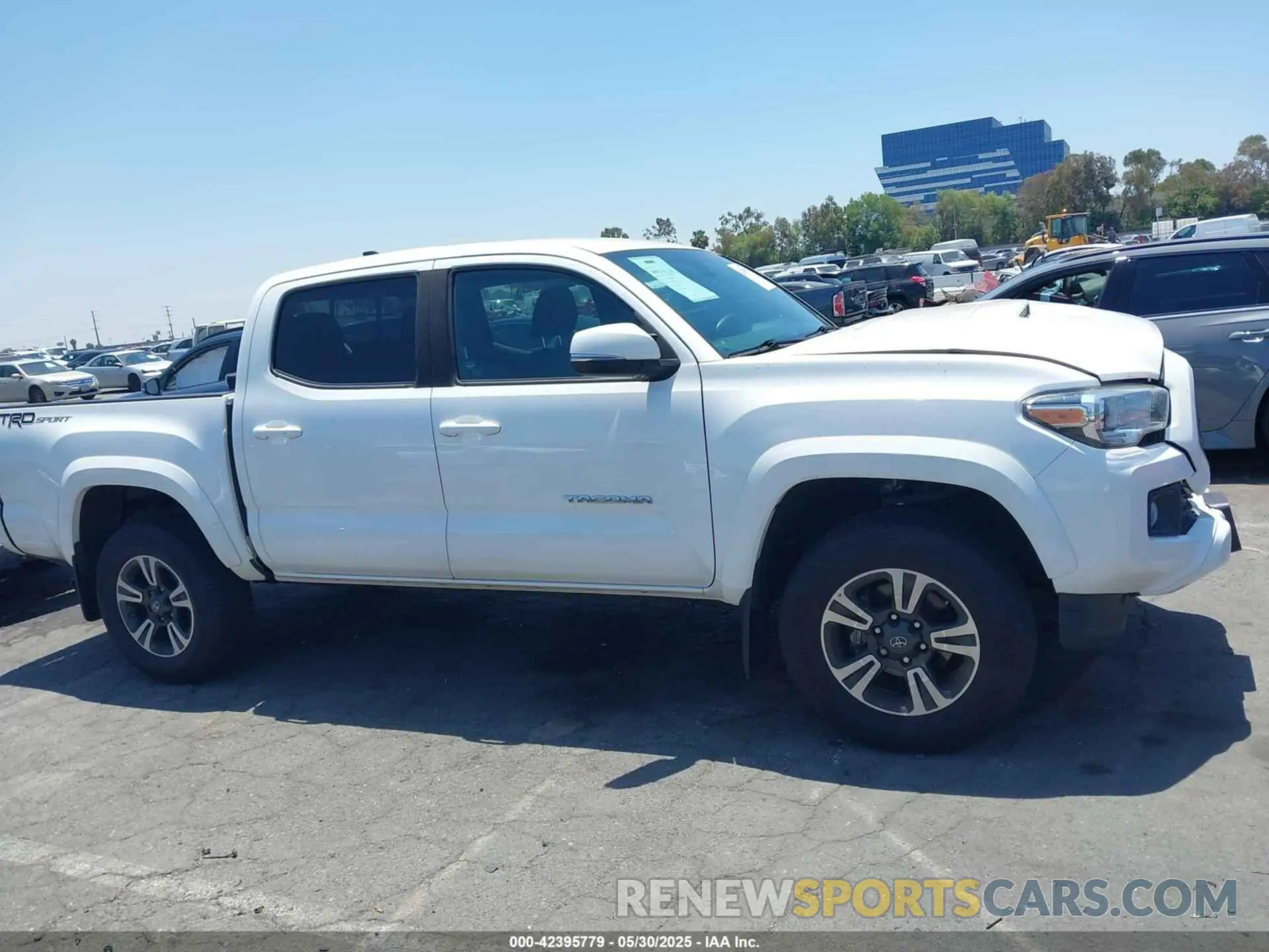 13 Photograph of a damaged car 3TMAZ5CN8KM105691 TOYOTA TACOMA 2019