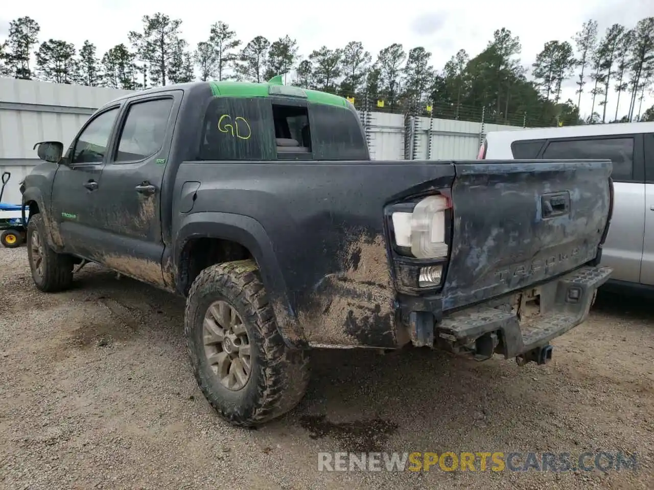 3 Photograph of a damaged car 3TMAZ5CN8KM110180 TOYOTA TACOMA 2019