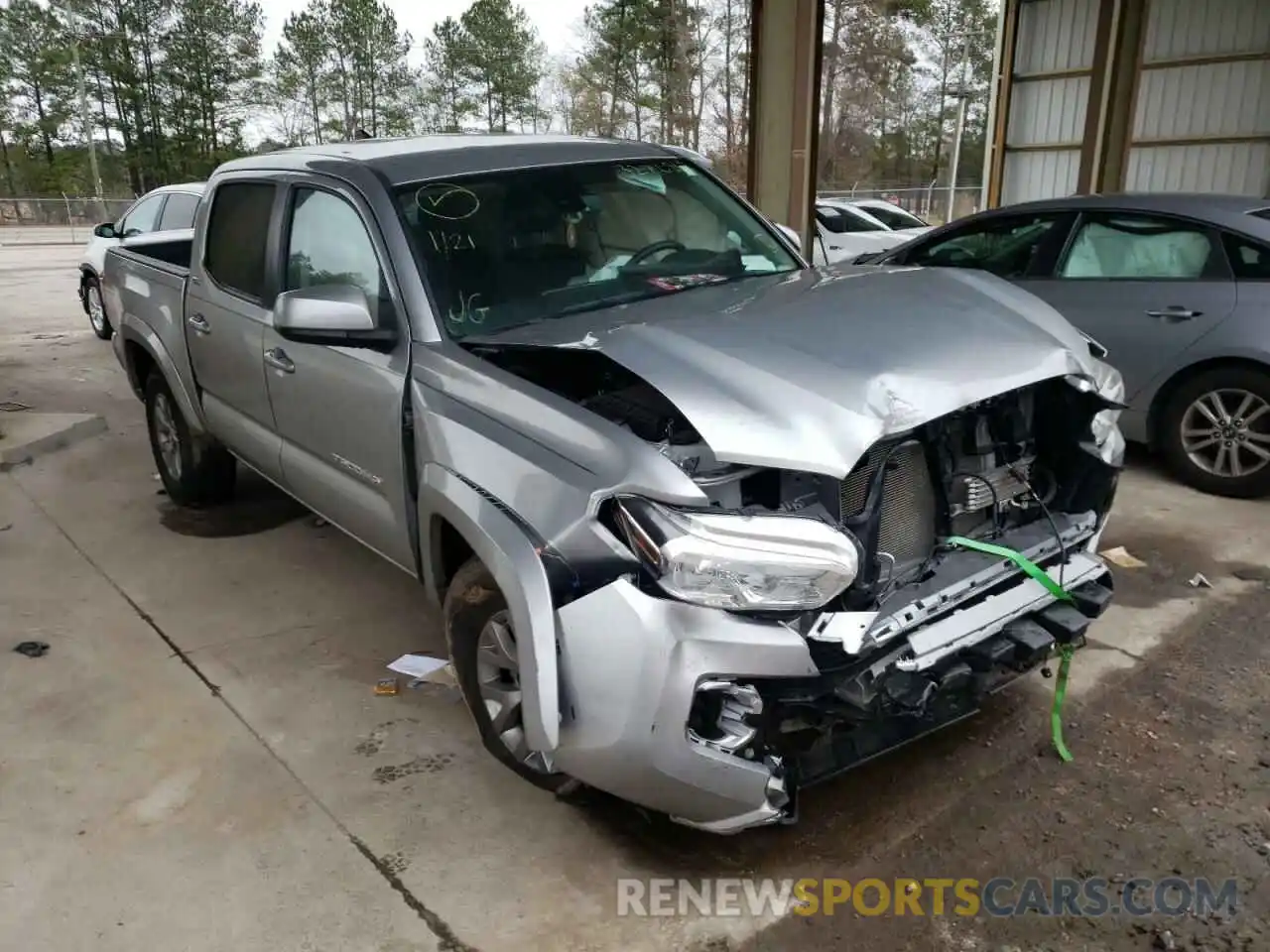 1 Photograph of a damaged car 3TMAZ5CN8KM114035 TOYOTA TACOMA 2019