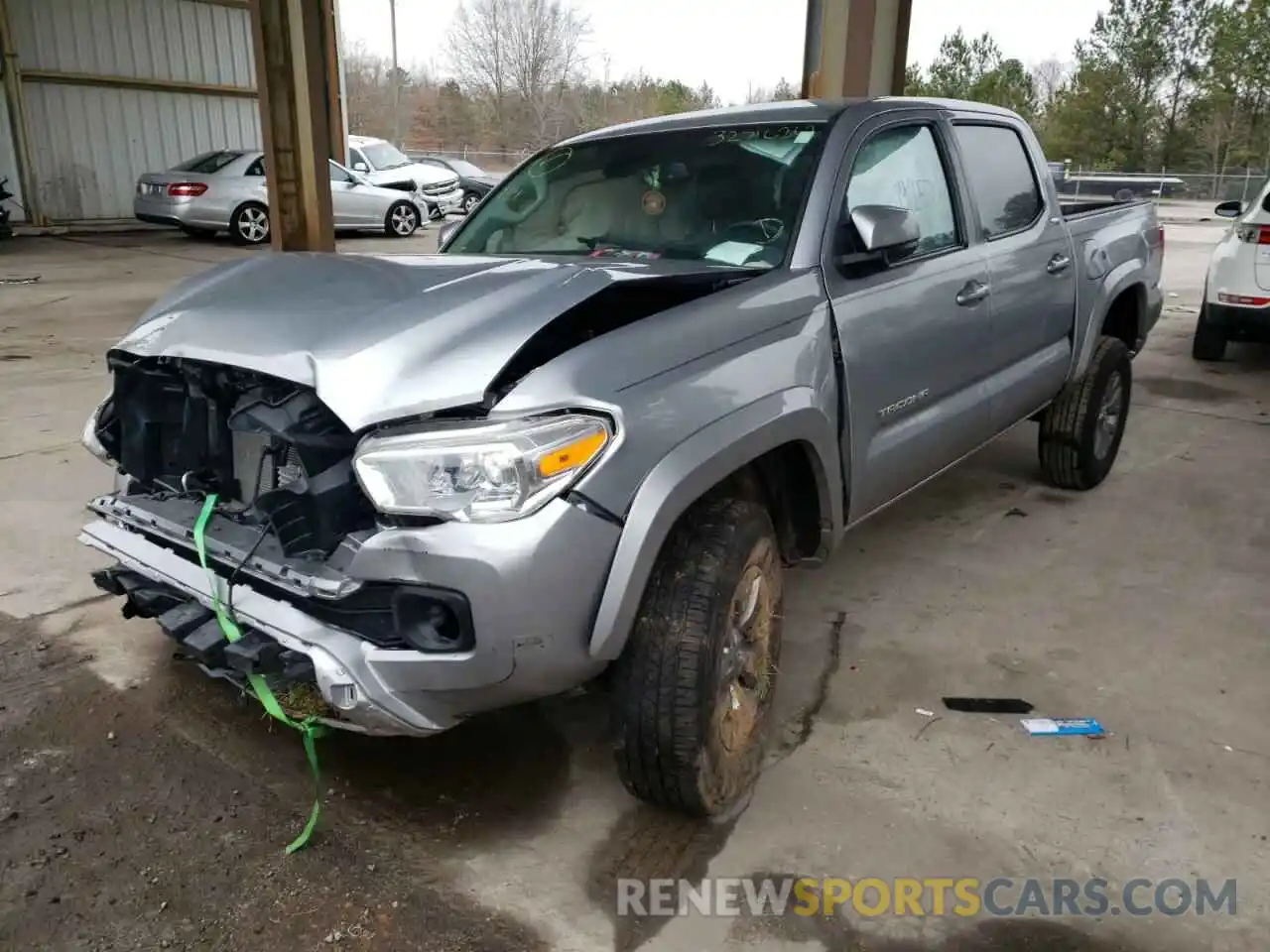 2 Photograph of a damaged car 3TMAZ5CN8KM114035 TOYOTA TACOMA 2019