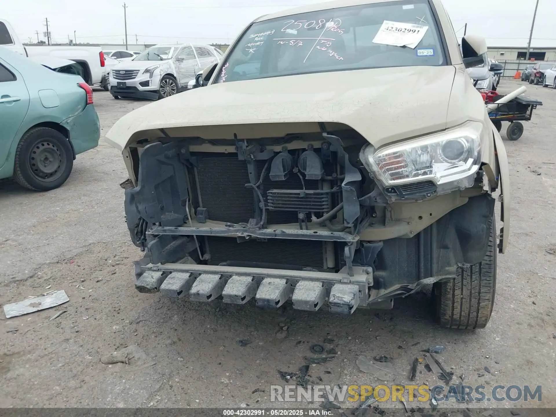 12 Photograph of a damaged car 3TMAZ5CN9KM081207 TOYOTA TACOMA 2019