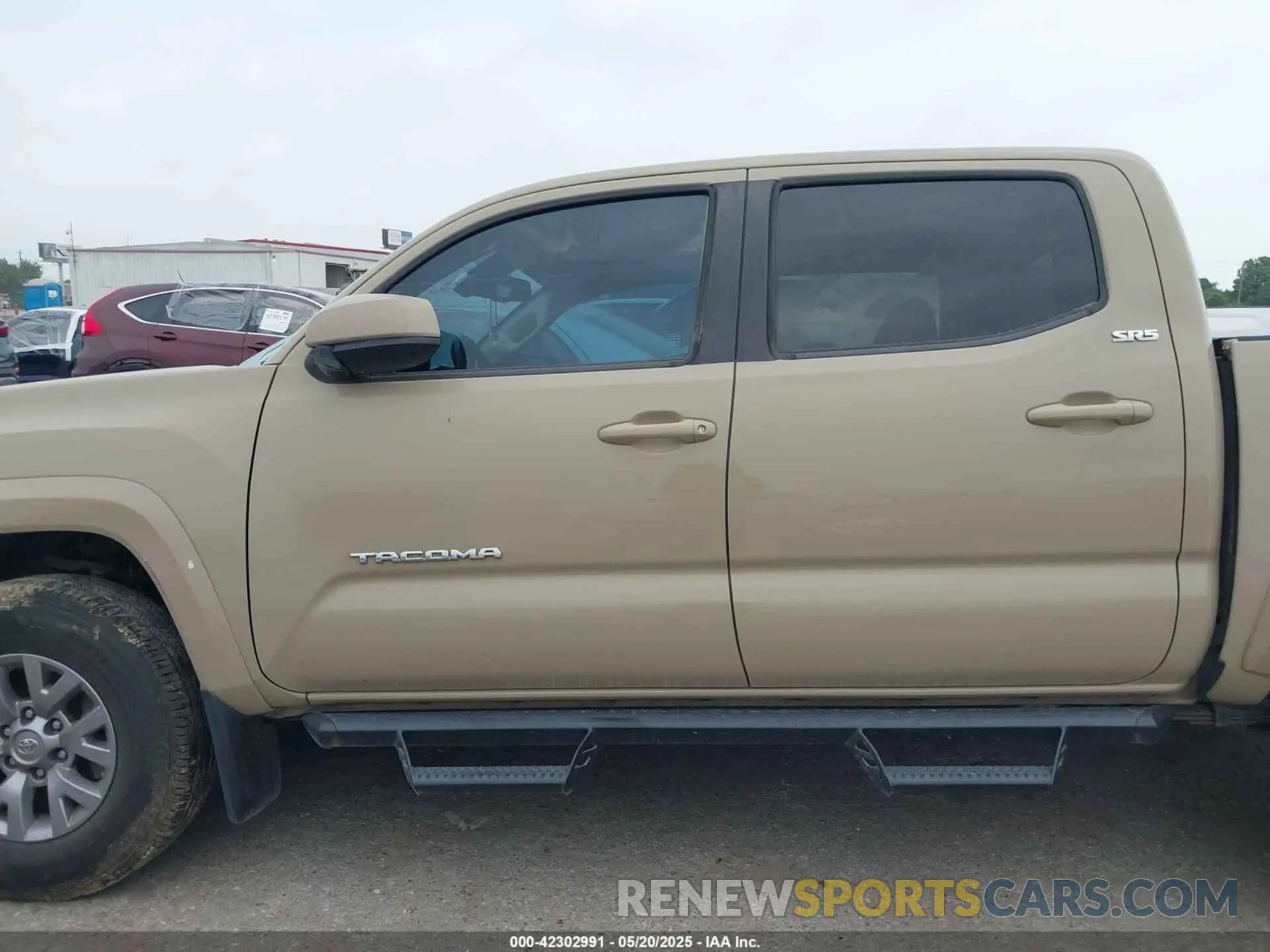 14 Photograph of a damaged car 3TMAZ5CN9KM081207 TOYOTA TACOMA 2019
