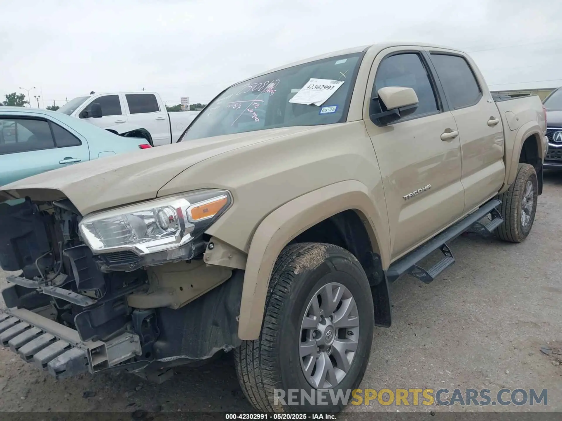 2 Photograph of a damaged car 3TMAZ5CN9KM081207 TOYOTA TACOMA 2019