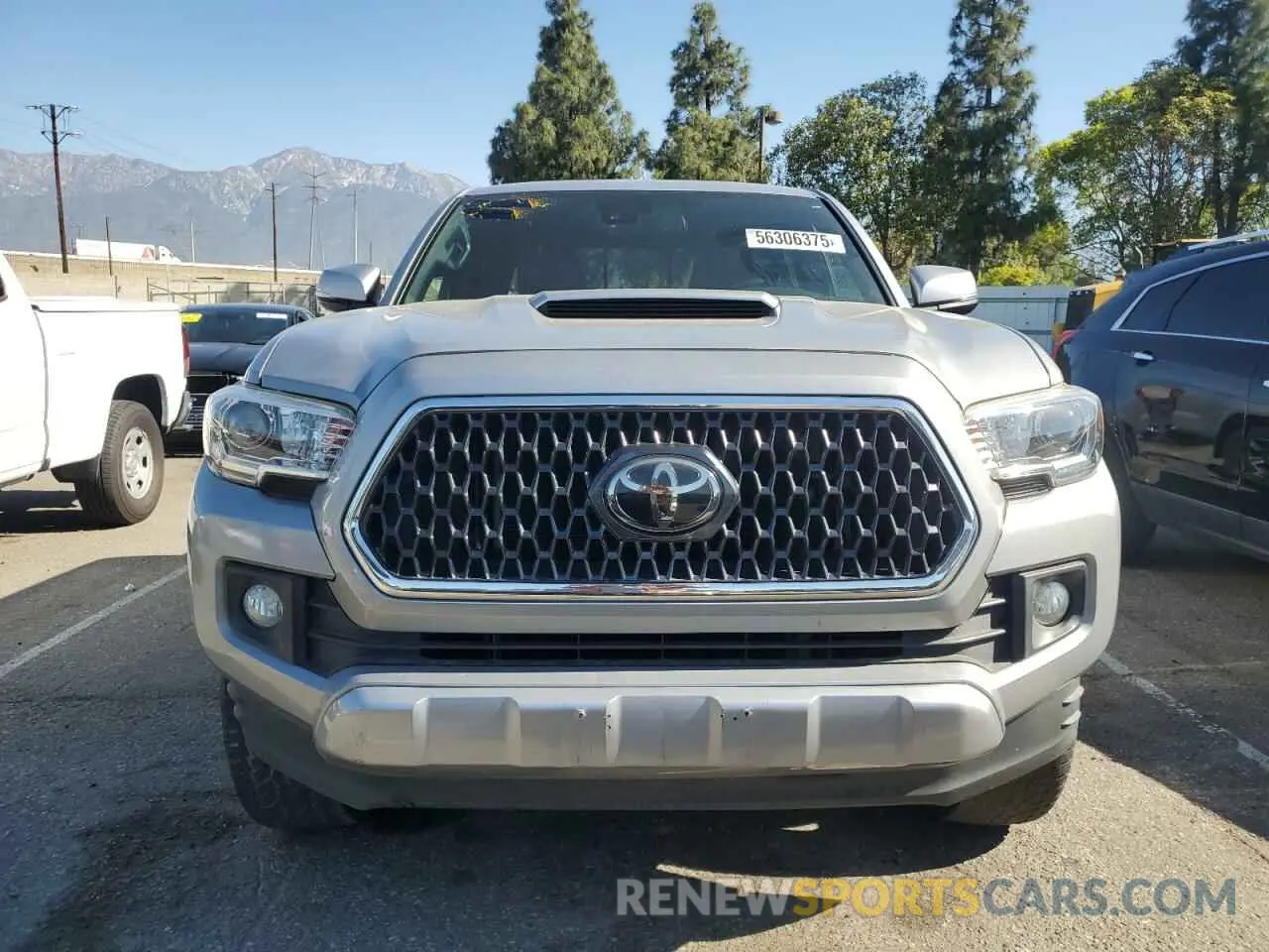 5 Photograph of a damaged car 3TMAZ5CN9KM082809 TOYOTA TACOMA 2019