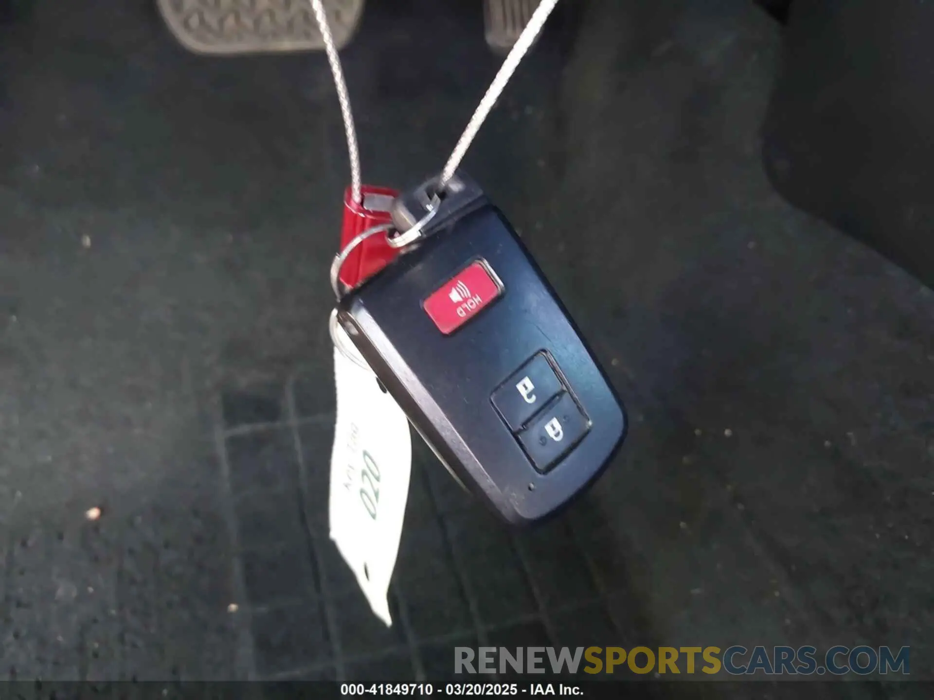 11 Photograph of a damaged car 3TMAZ5CN9KM085323 TOYOTA TACOMA 2019