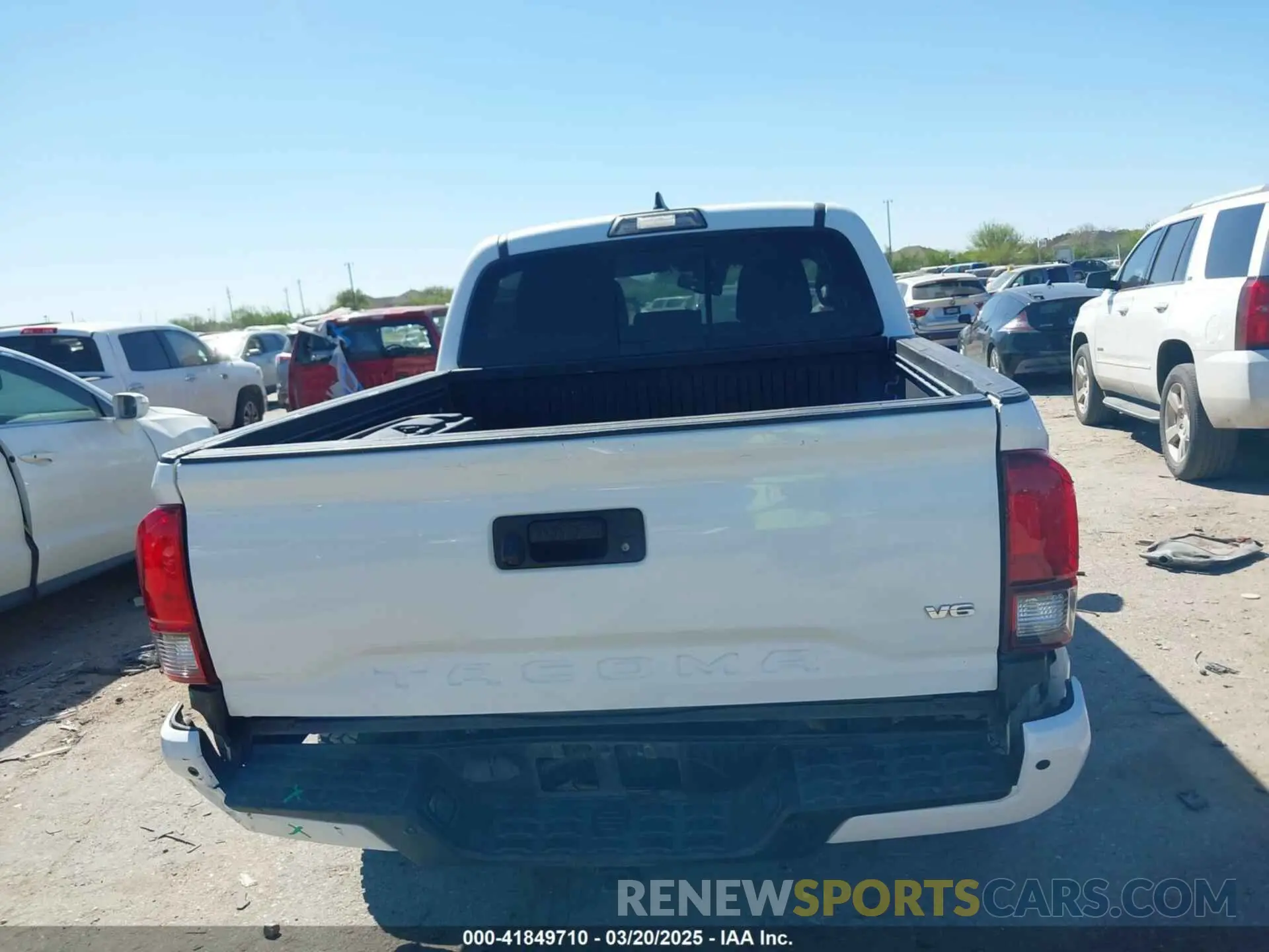 16 Photograph of a damaged car 3TMAZ5CN9KM085323 TOYOTA TACOMA 2019