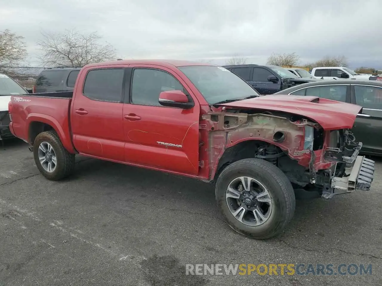 4 Photograph of a damaged car 3TMAZ5CN9KM089646 TOYOTA TACOMA 2019