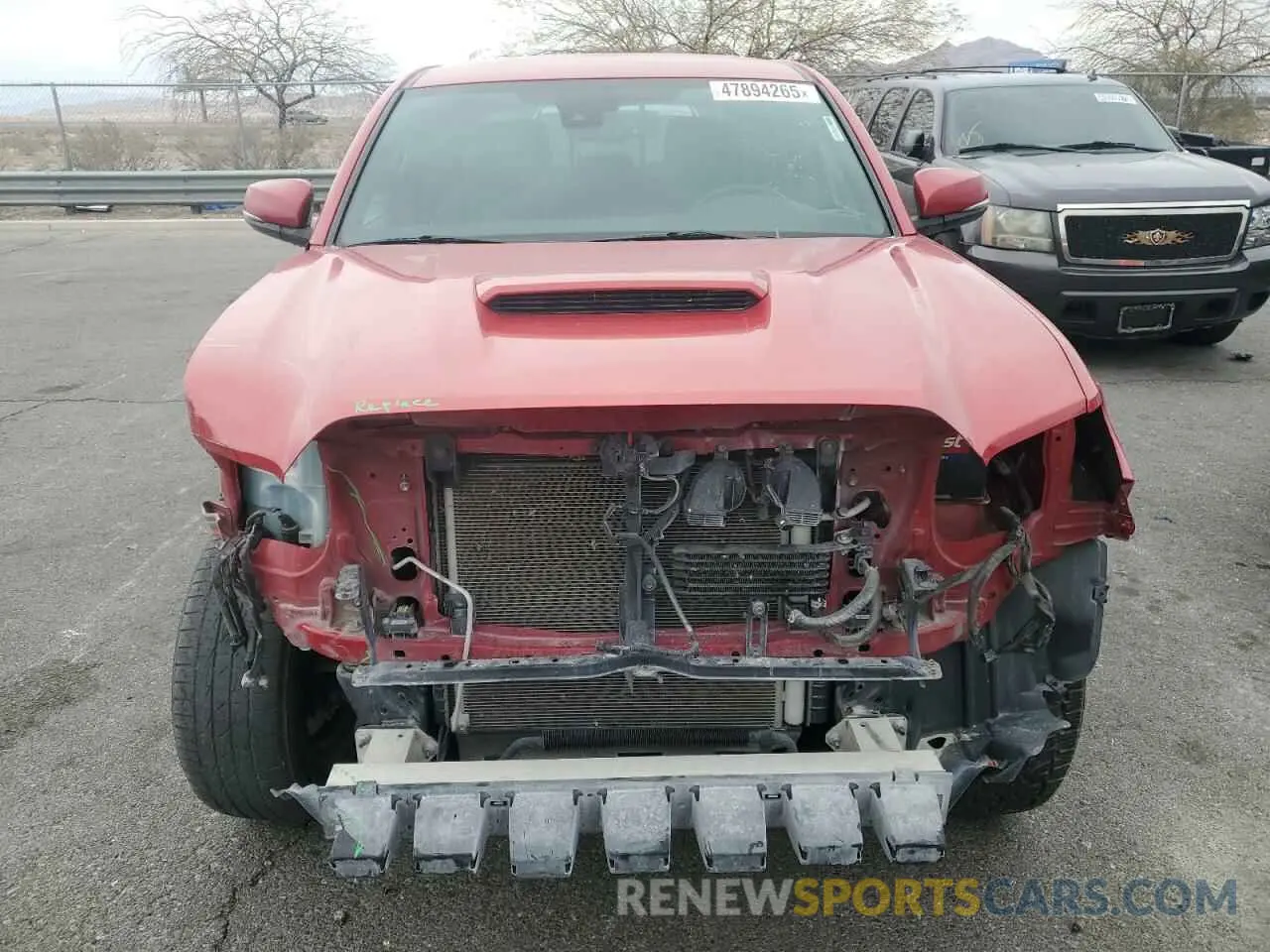 5 Photograph of a damaged car 3TMAZ5CN9KM089646 TOYOTA TACOMA 2019