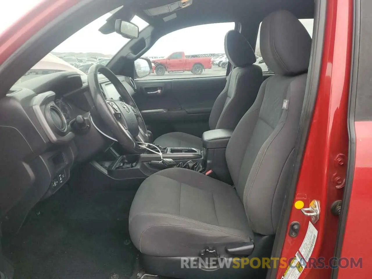 7 Photograph of a damaged car 3TMAZ5CN9KM089646 TOYOTA TACOMA 2019