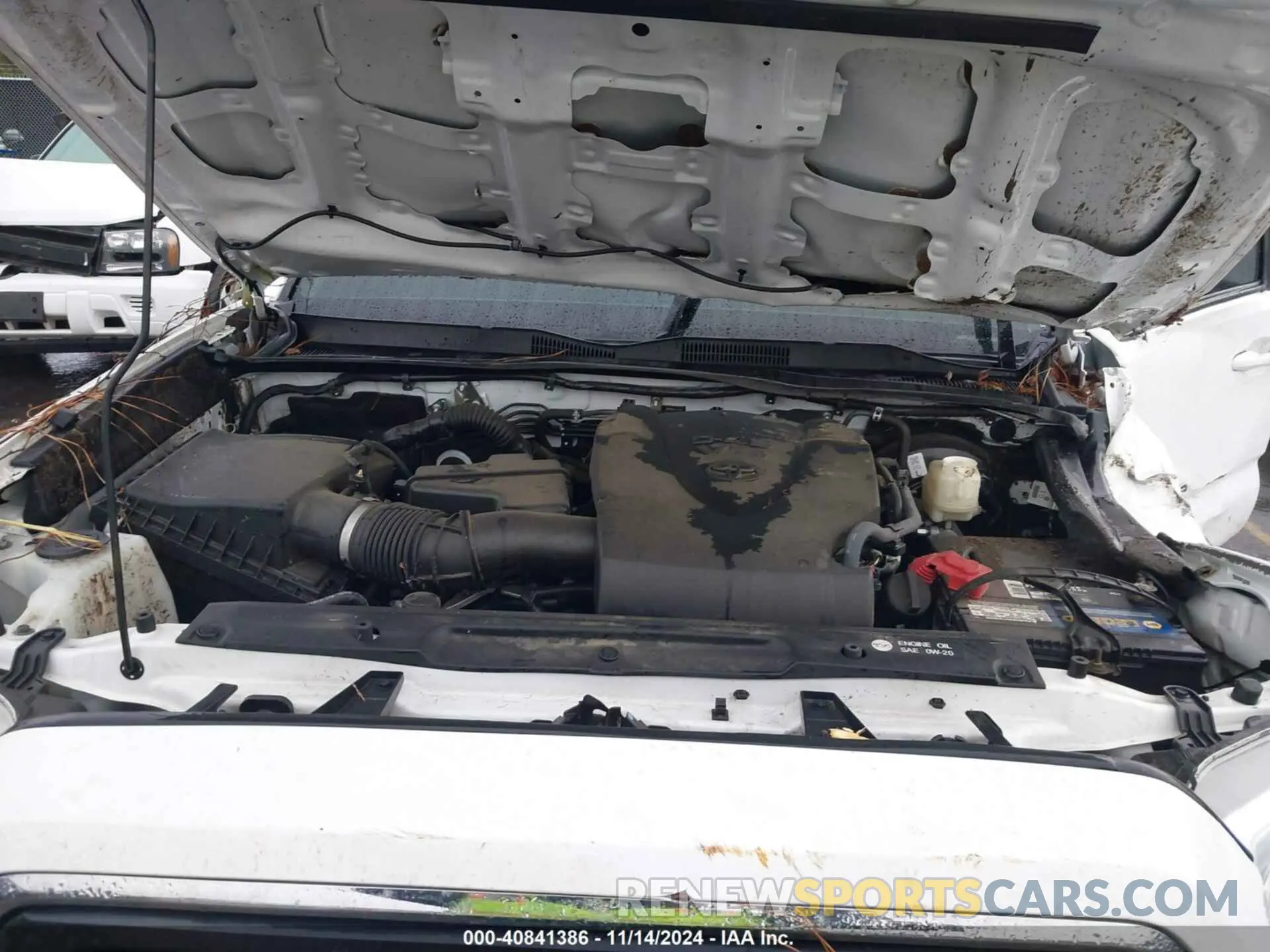 10 Photograph of a damaged car 3TMAZ5CN9KM089663 TOYOTA TACOMA 2019